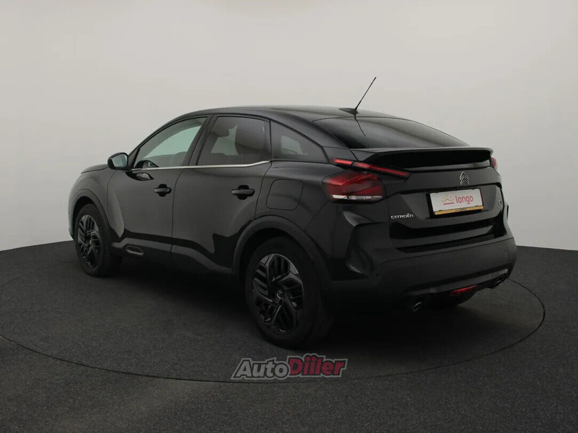 Citroen C4 Shine 1.2 96kW 2021, photo 7/10