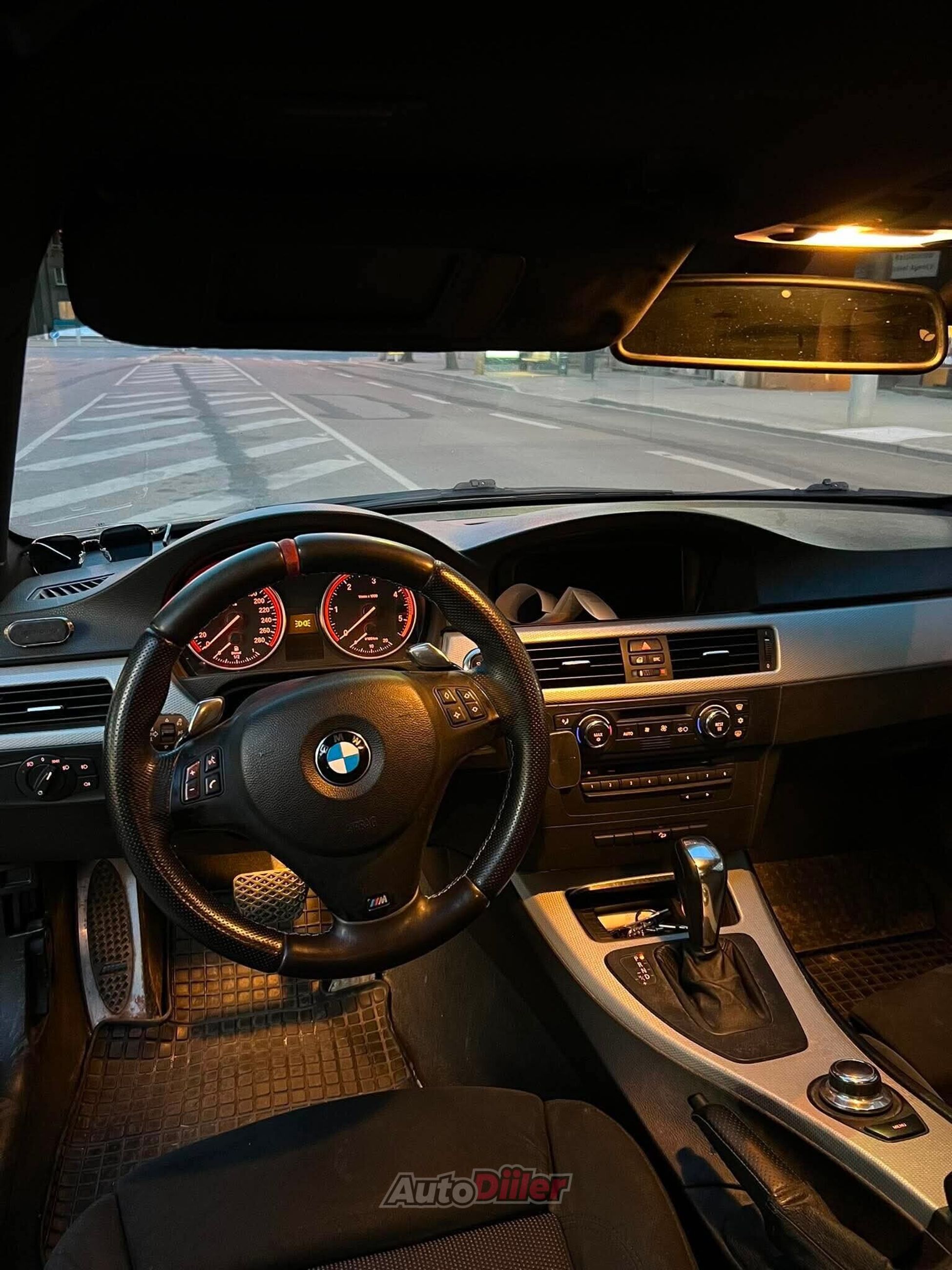 BMW 330 M-pakett Shadowline 3.0 170kW 2008, kuva 3/5