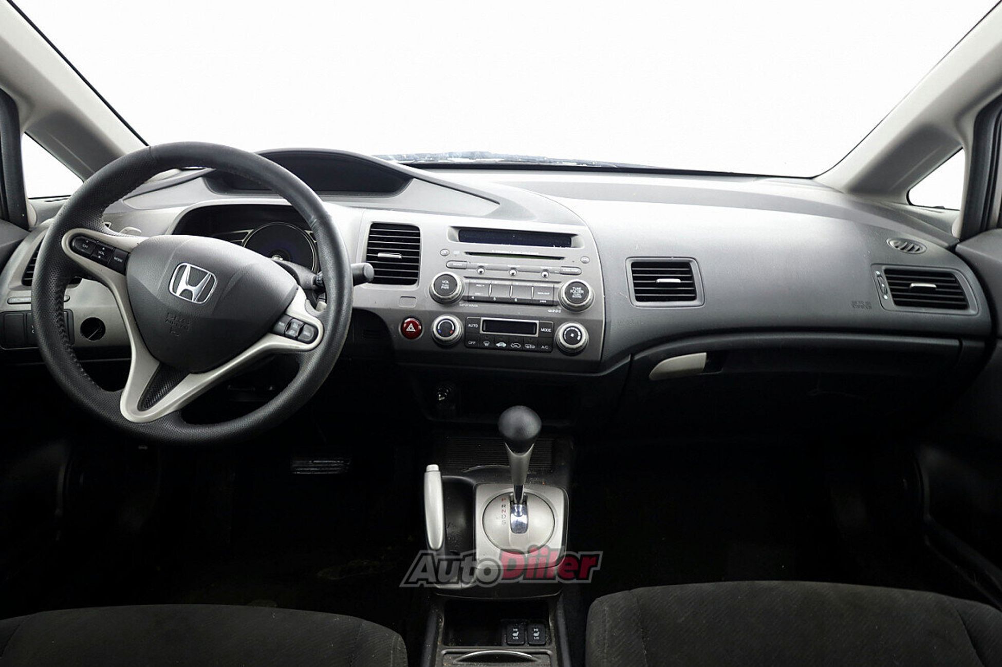 Honda Civic 1.8 103kW 2011, kuva 5/7
