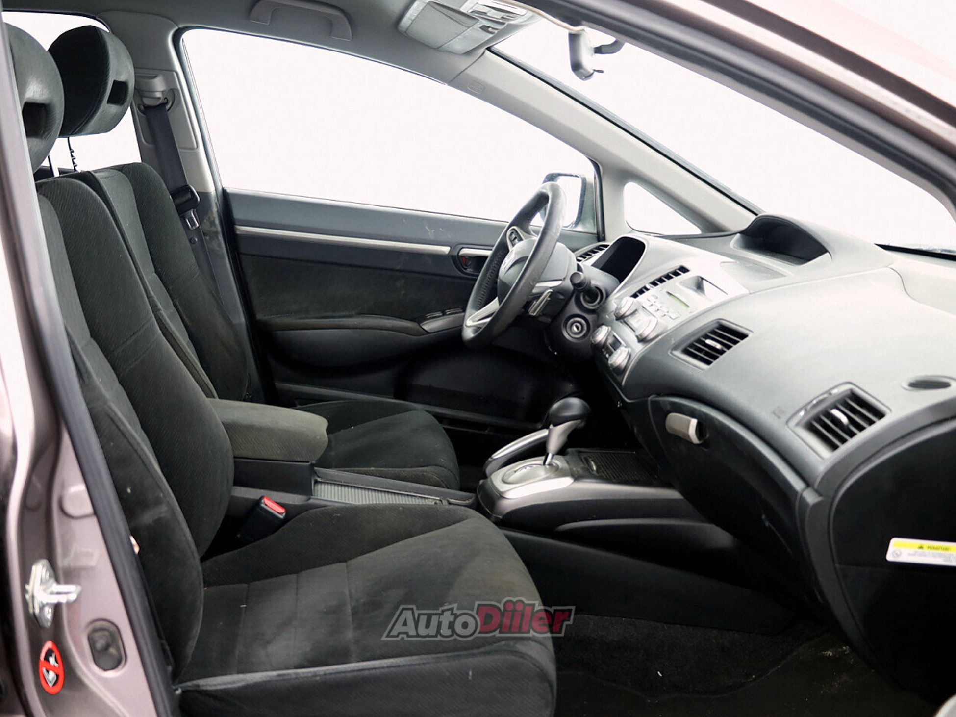 Honda Civic 1.8 103kW 2011, kuva 6/7