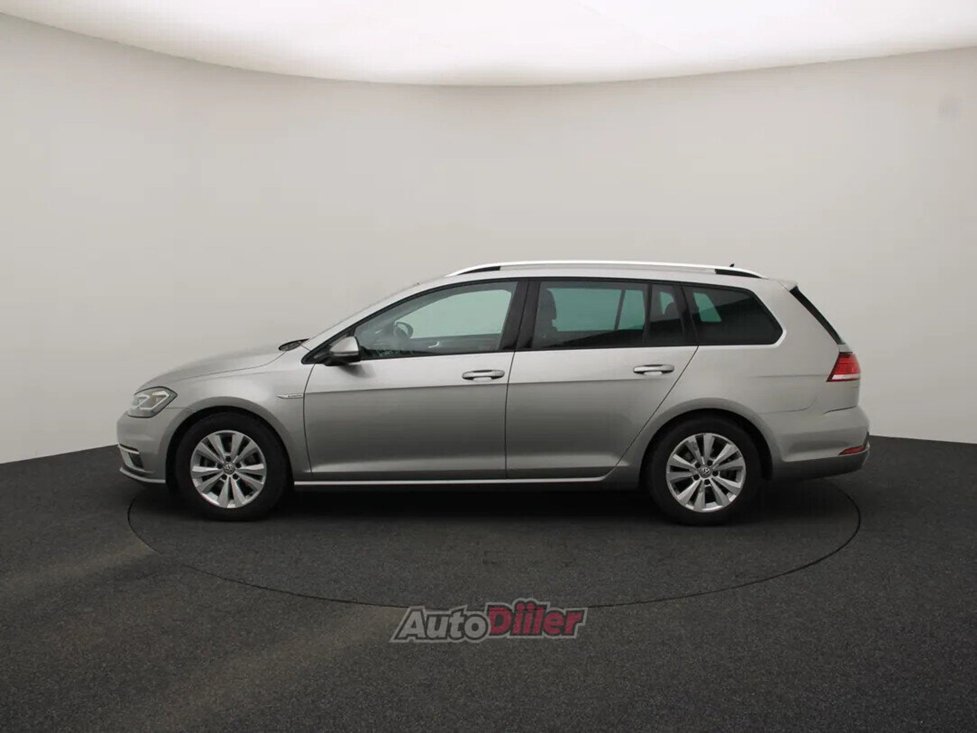 Volkswagen Golf 2020, photo 6/10
