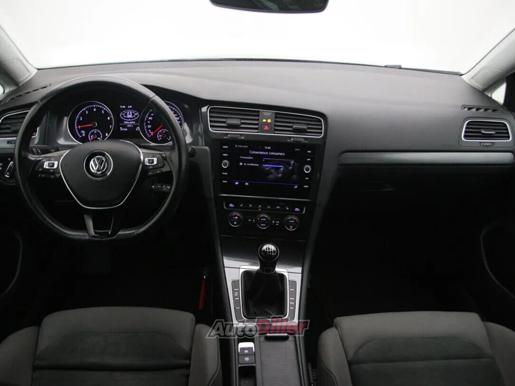 Volkswagen Golf 2020, photo 2/10