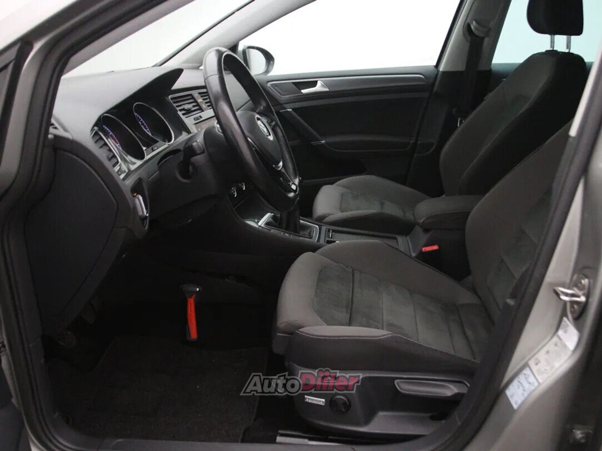 Volkswagen Golf 2020, photo 4/10