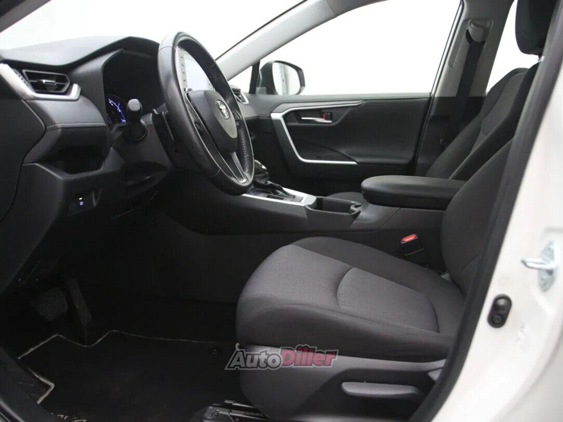 Toyota RAV4 Business 2.5 160kW 2022, photo 4/10