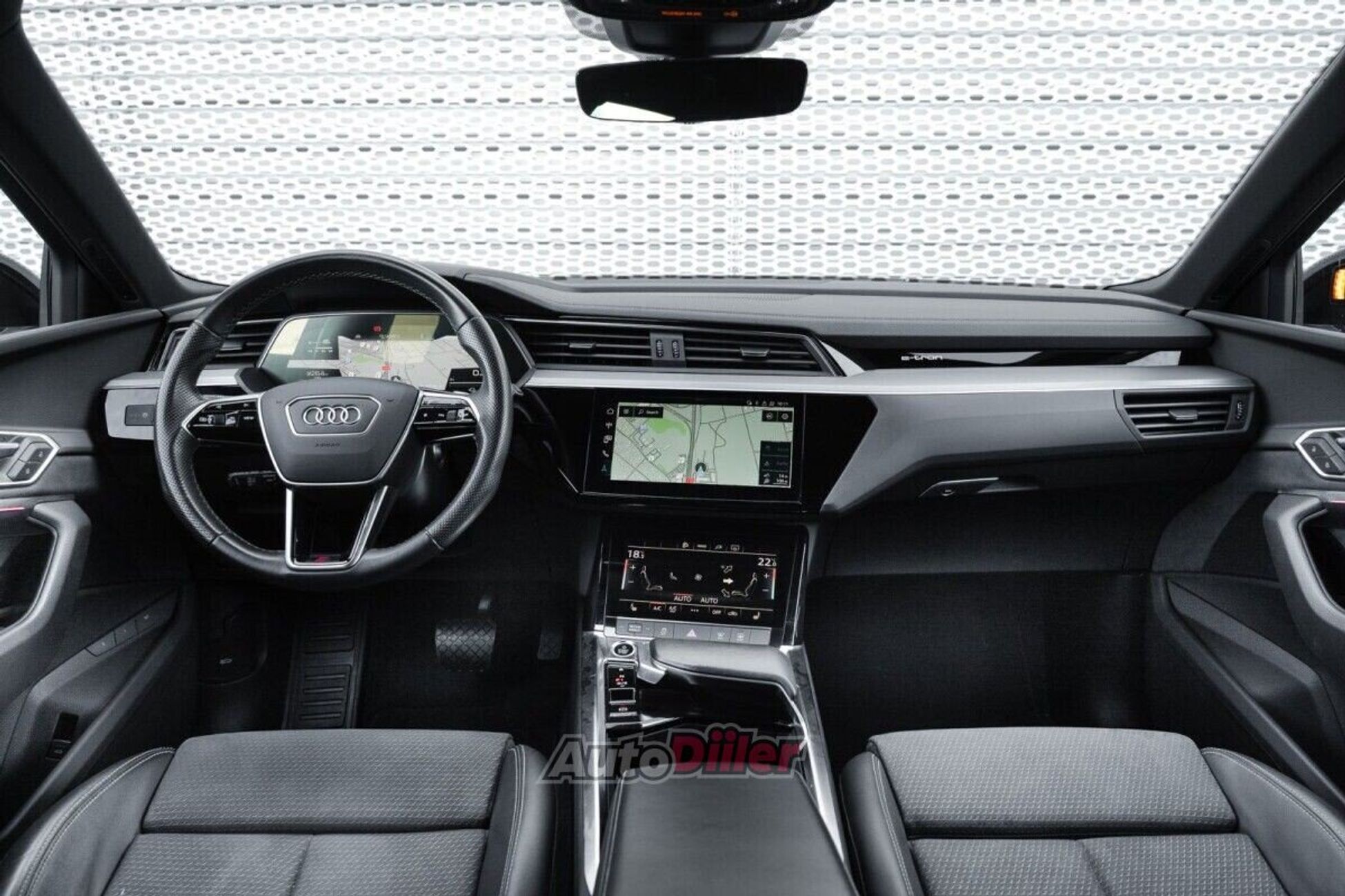 Audi e-tron 300kW 2022, photo 7/10