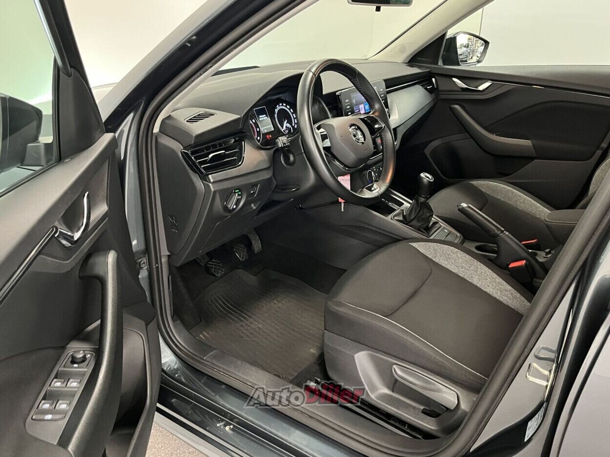 Skoda Kamiq Active 1.0 66kW 2021, kuva 6/10
