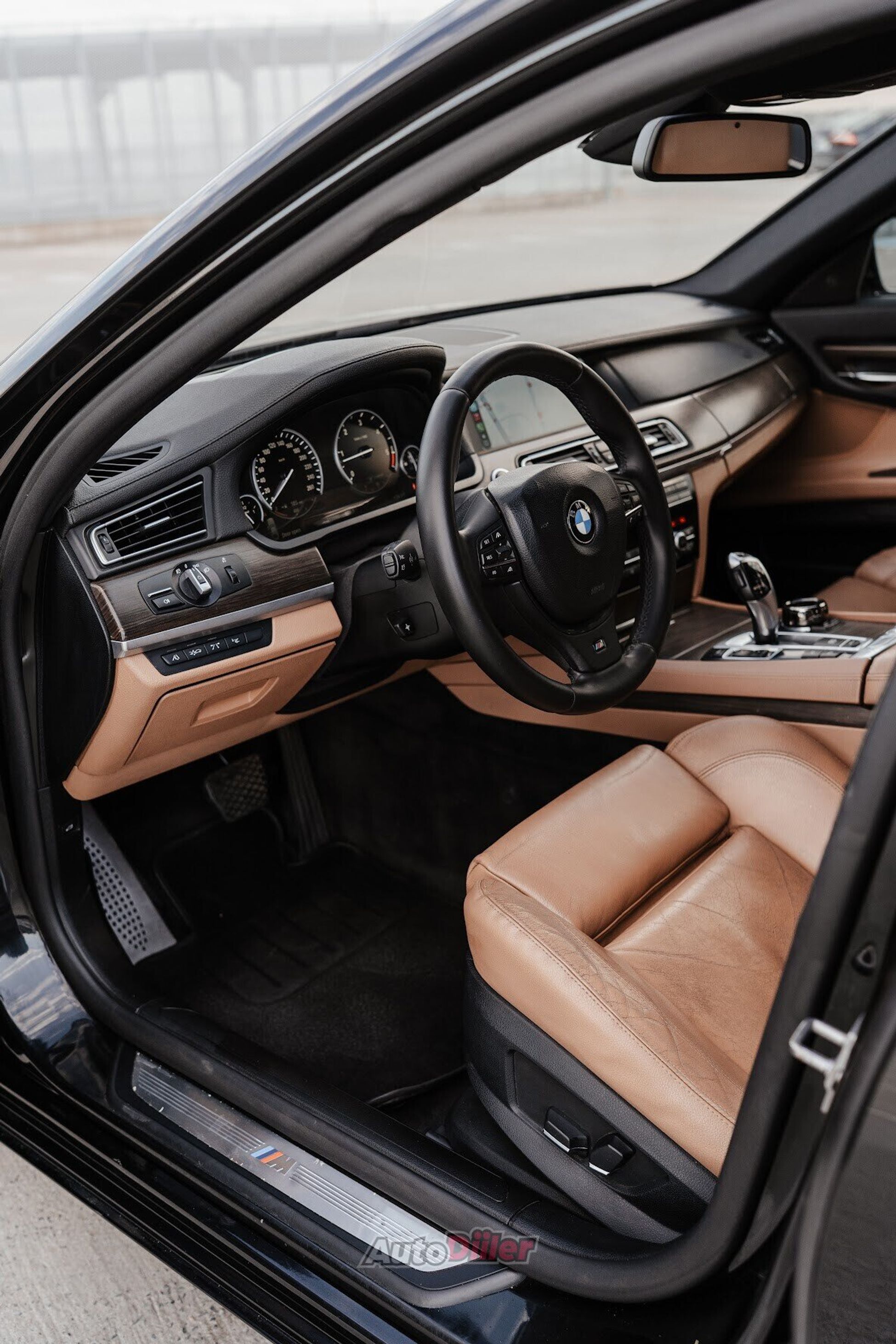 BMW 740 M-pakett 3.0 225kW 2009, photo 5/7