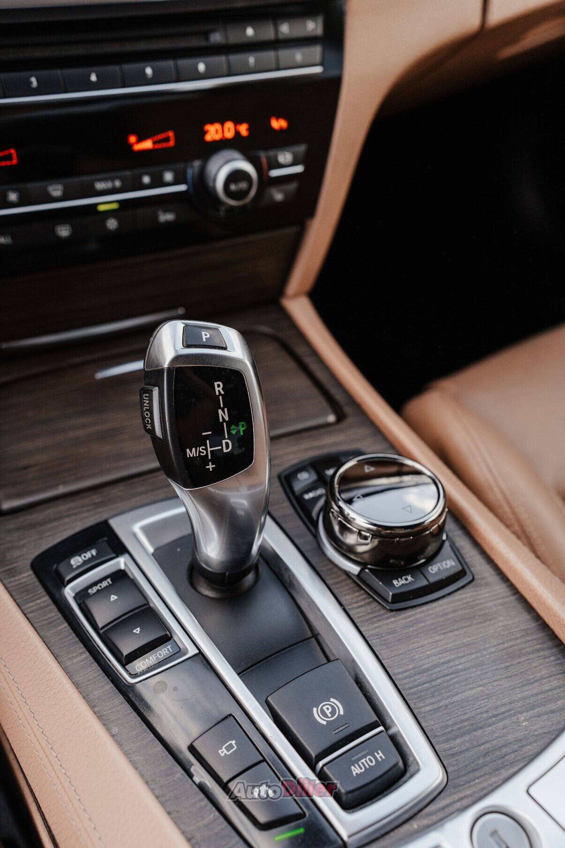 BMW 740 M-pakett 3.0 225kW 2009, photo 6/7