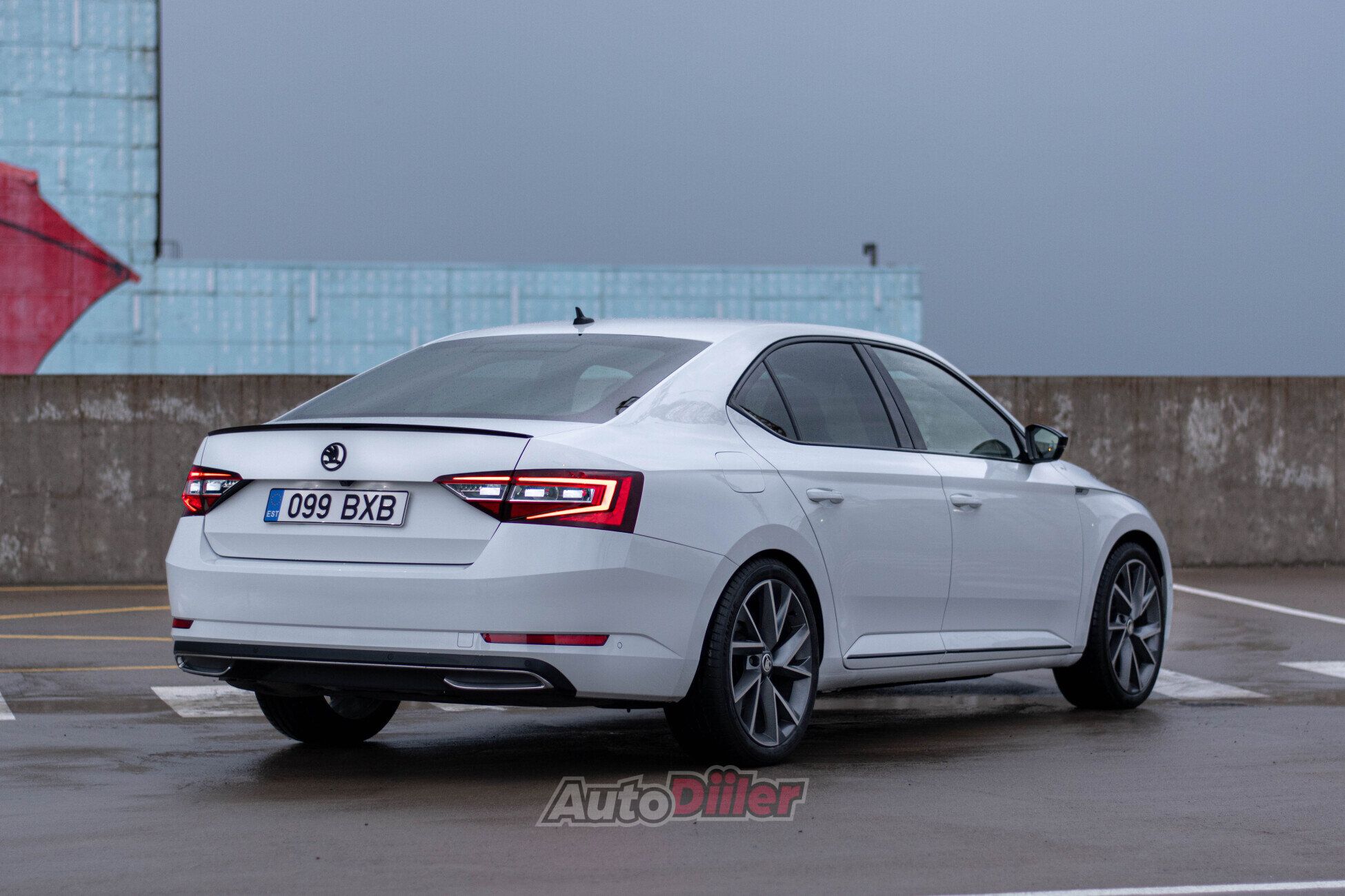 Skoda Superb SportLine 1.8 132kW 2018, kuva 4/10