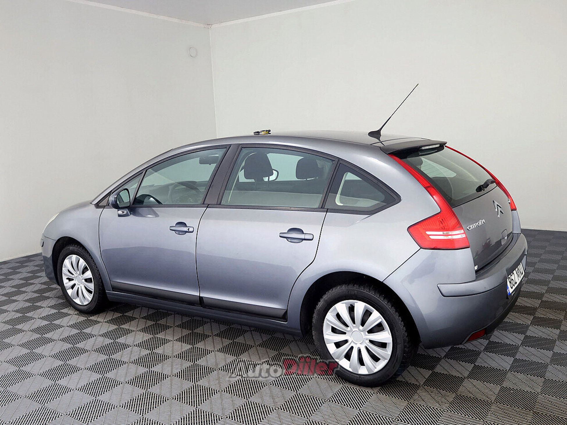 Citroen C4 1.6 88kW 2010, photo 4/7