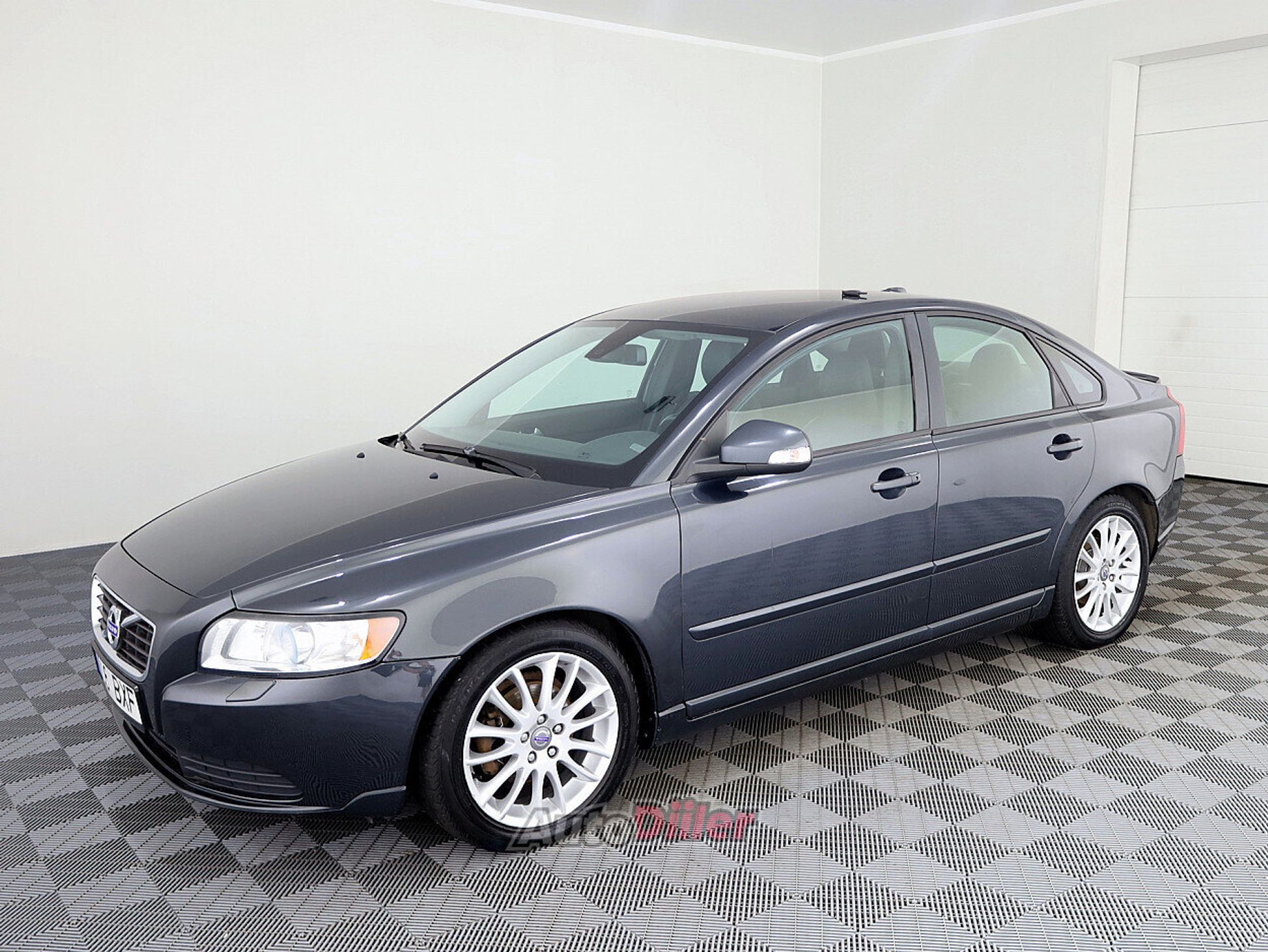 Volvo S40 1.6 80kW 2009, photo 2/7
