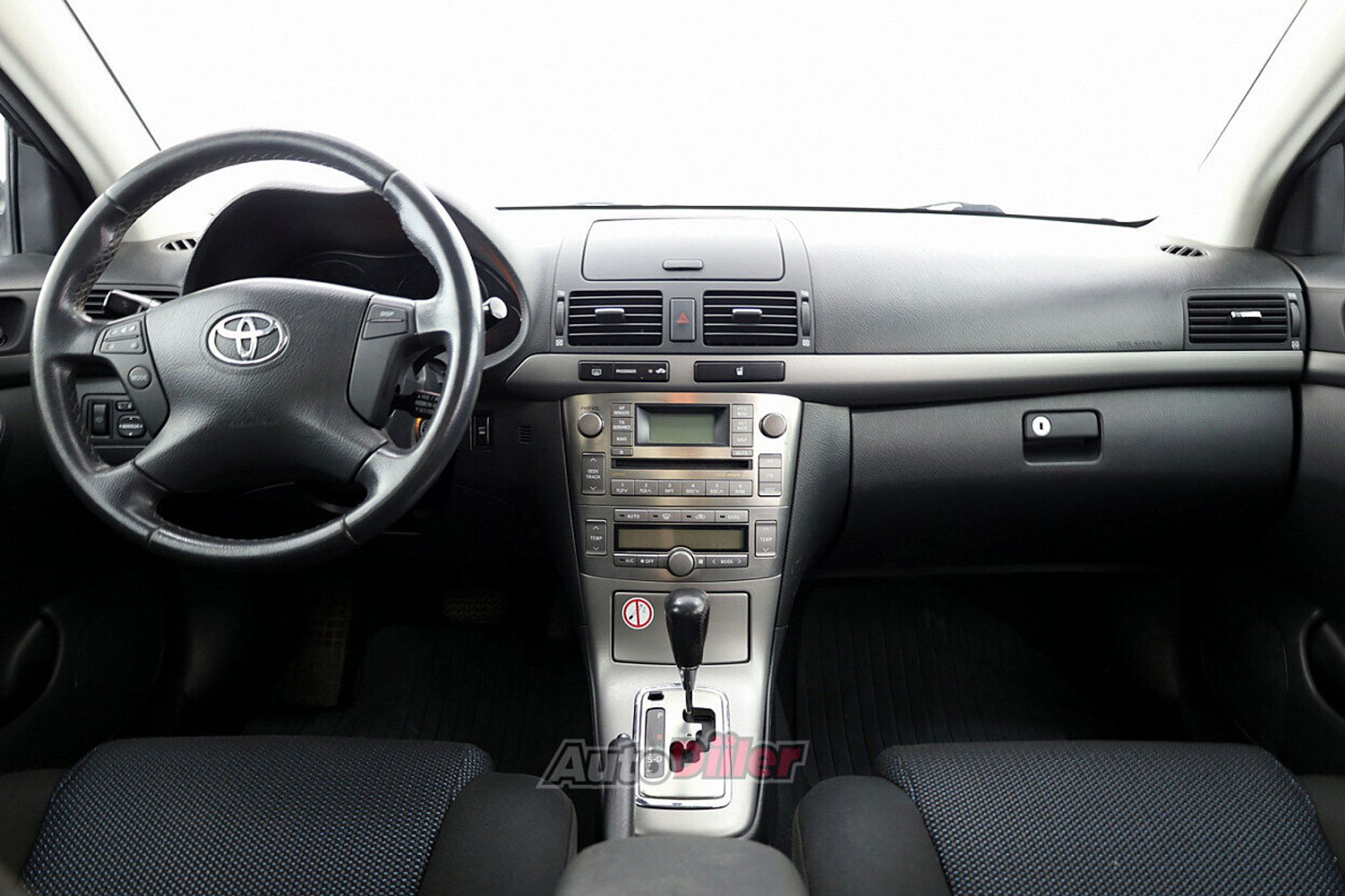 Toyota Avensis 2.0 108kW 2008, photo 5/9