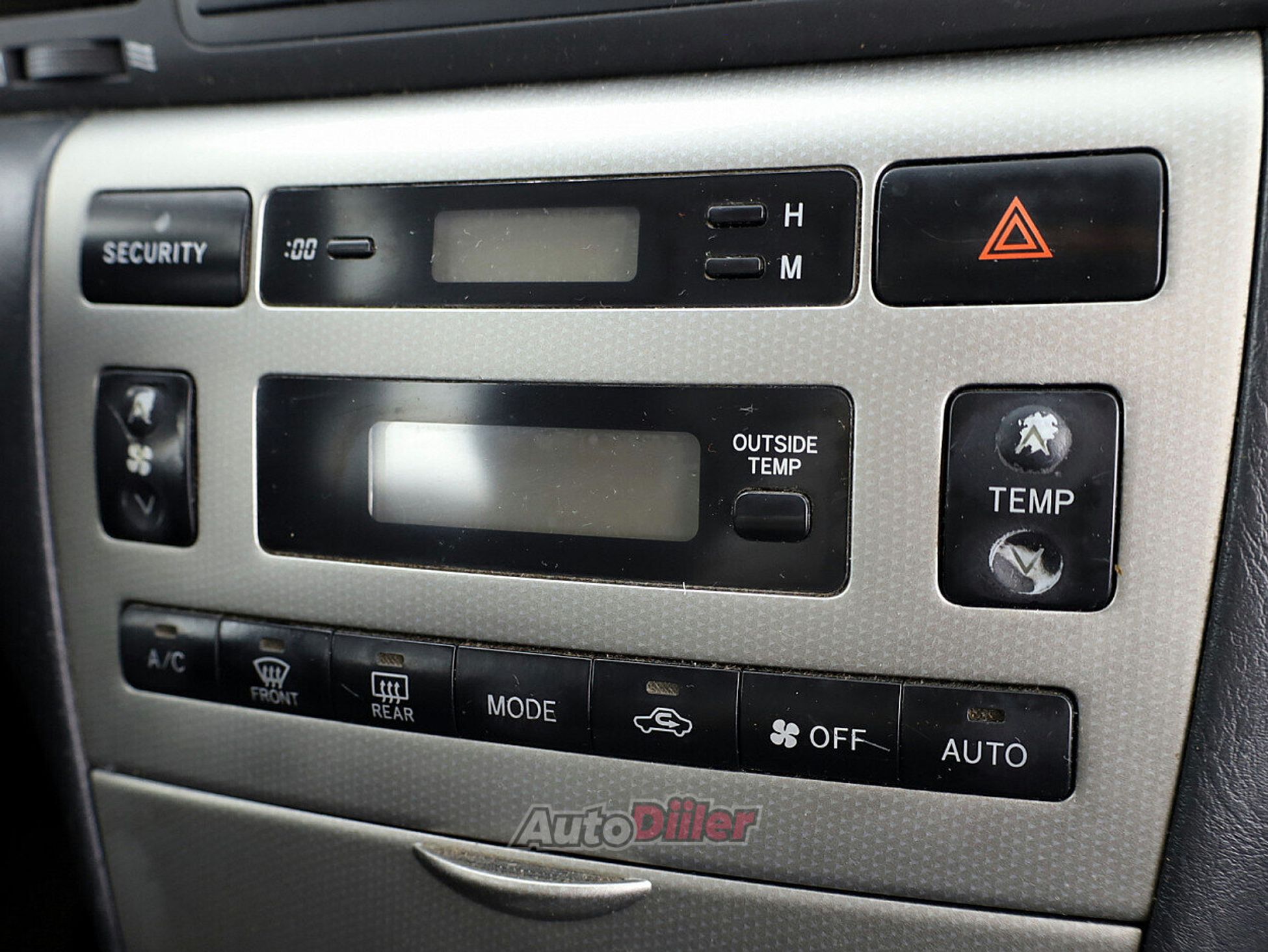 Toyota Corolla 1.6 81kW 2004, photo 8/8
