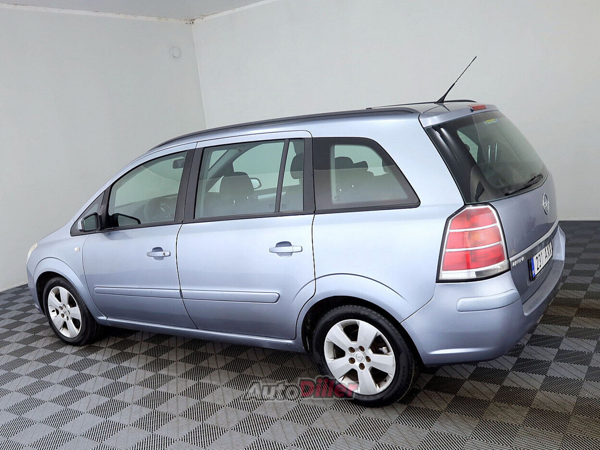 Opel Zafira 1.8 103kW 2007, kuva 4/8