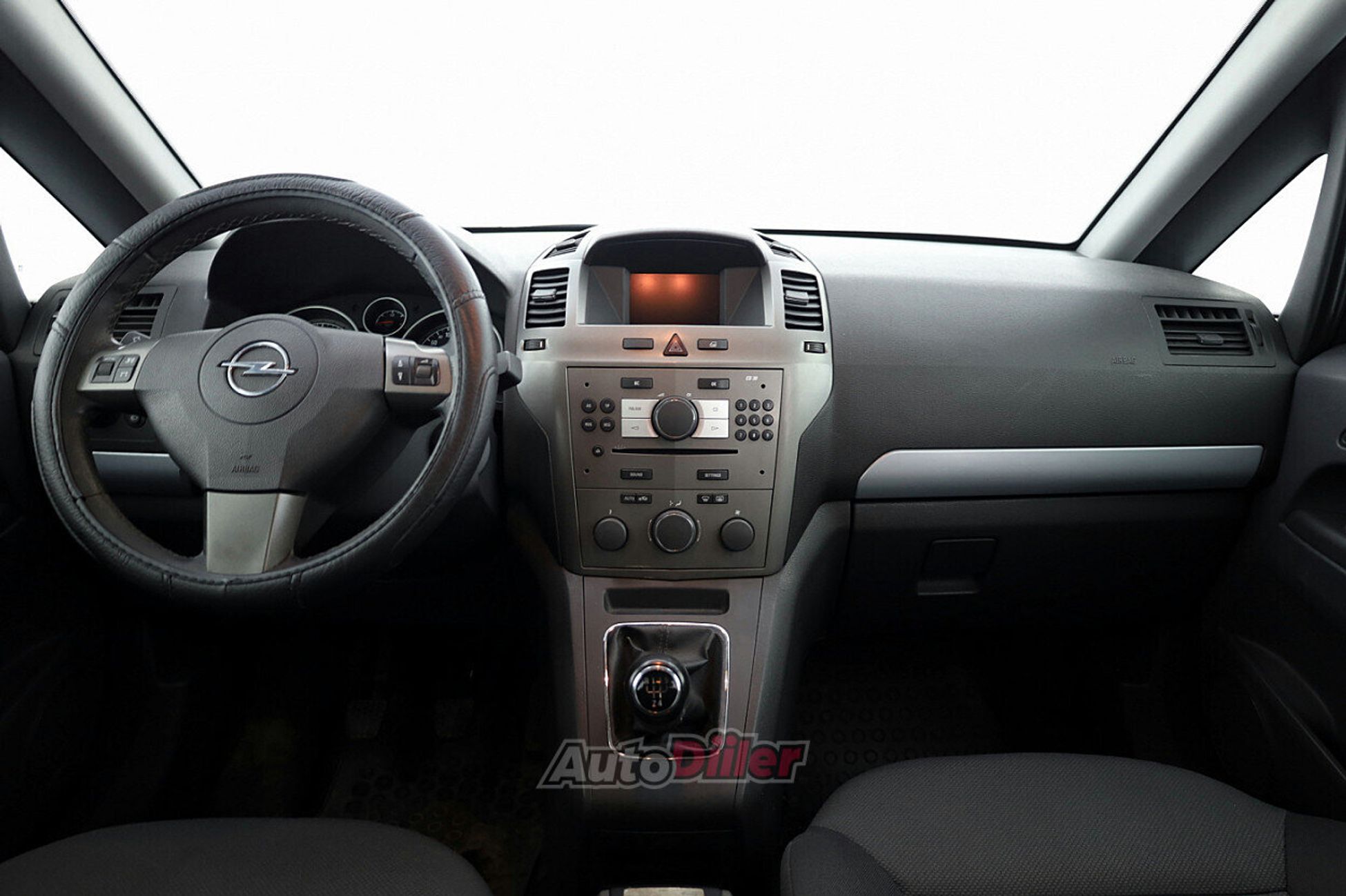 Opel Zafira 1.8 103kW 2007, kuva 5/8