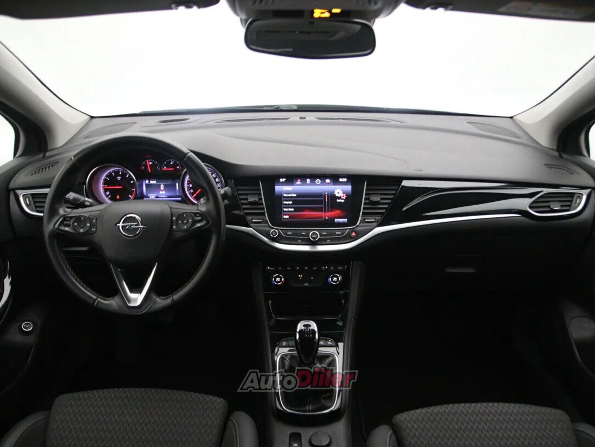 Opel Astra Innovation 1.4 110kW 2018, kuva 2/10