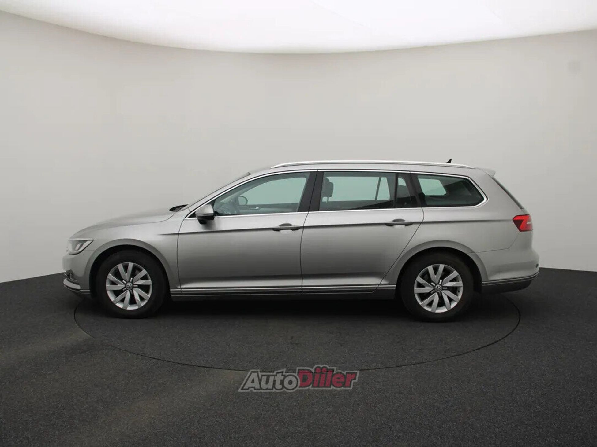 Volkswagen Passat 2016, kuva 6/10