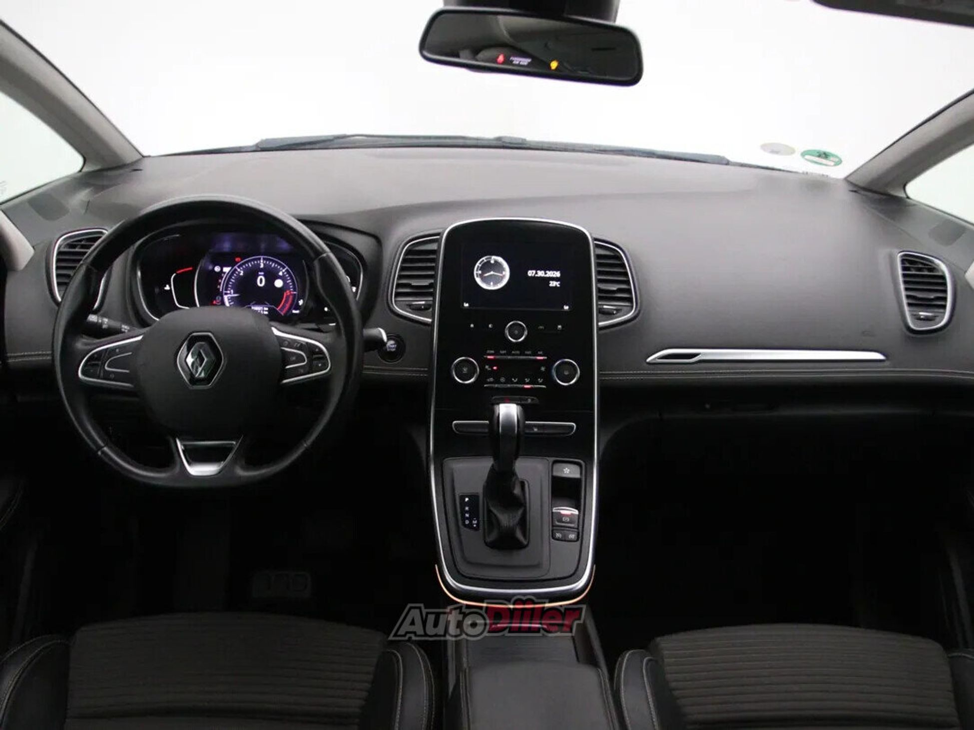 Renault Grand Scenic Intens 1.8 88kW 2020, photo 2/10