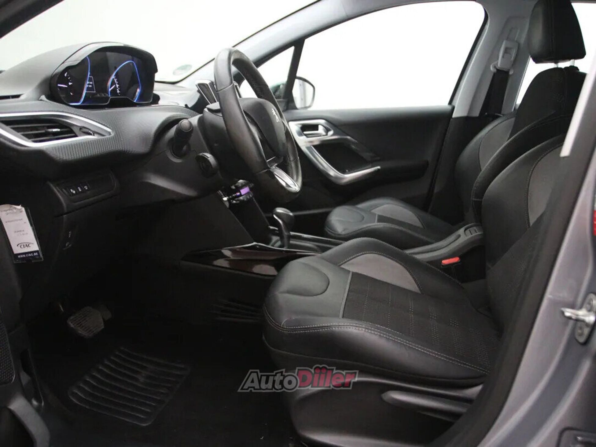 Peugeot 2008 Allure 1.2 81kW 2016, kuva 4/10
