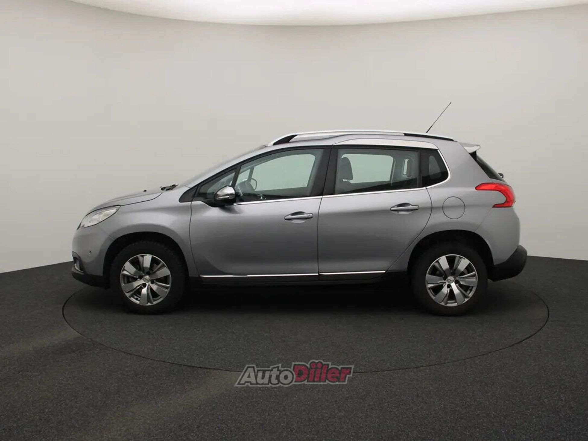 Peugeot 2008 Allure 1.2 81kW 2016, kuva 6/10