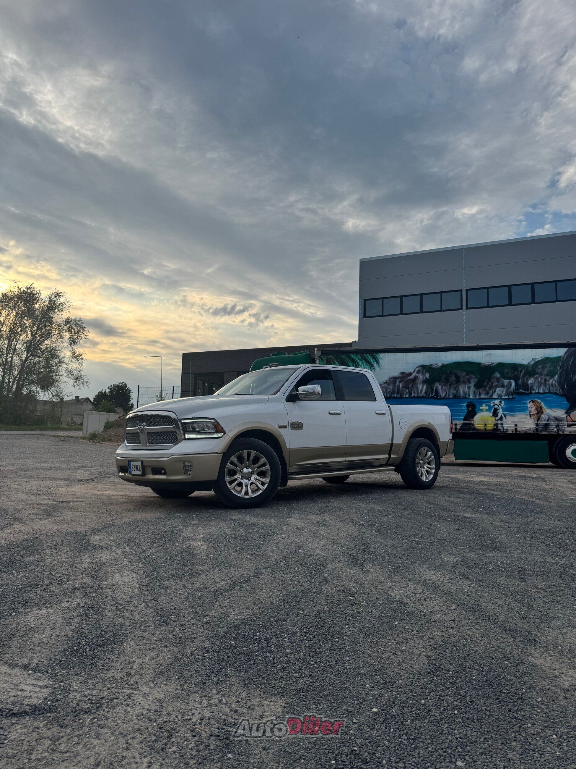 Ram 1500 5.7 295kW 2013, photo 3/10