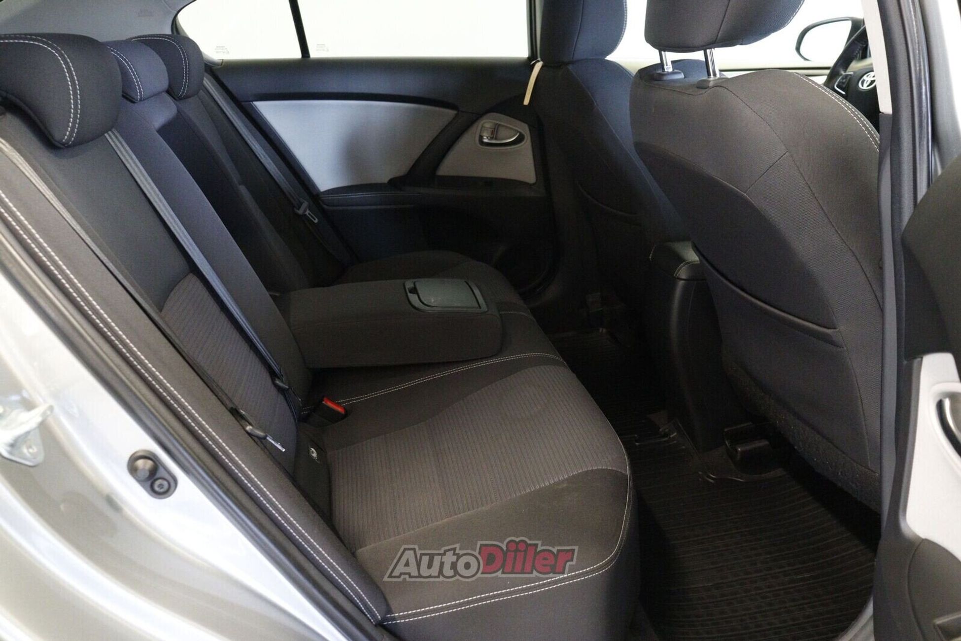 Toyota Avensis Active Plus 1.8 108kW 2018, photo 7/10