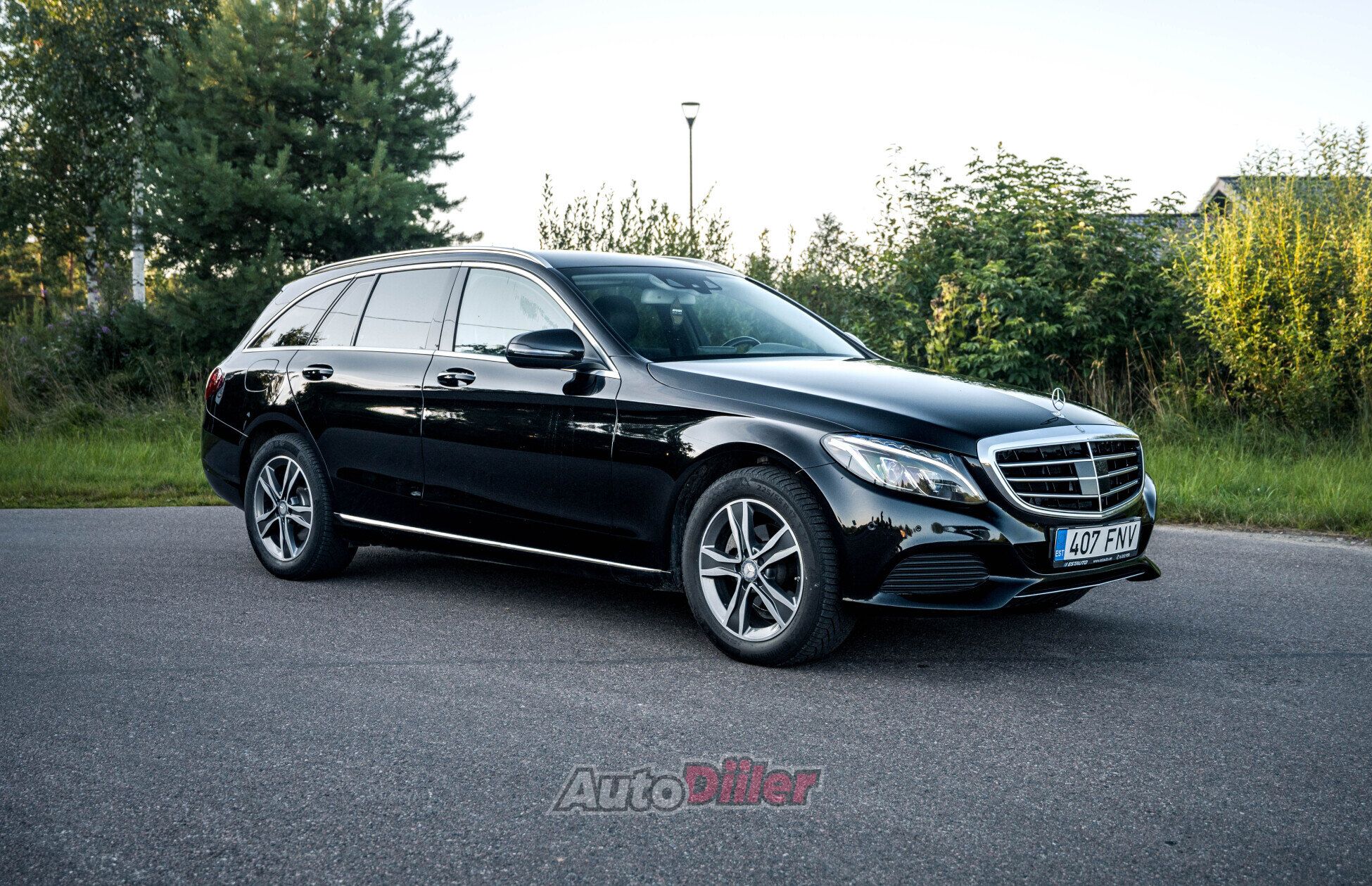 Mercedes-Benz C 180 2015, kuva 4/10