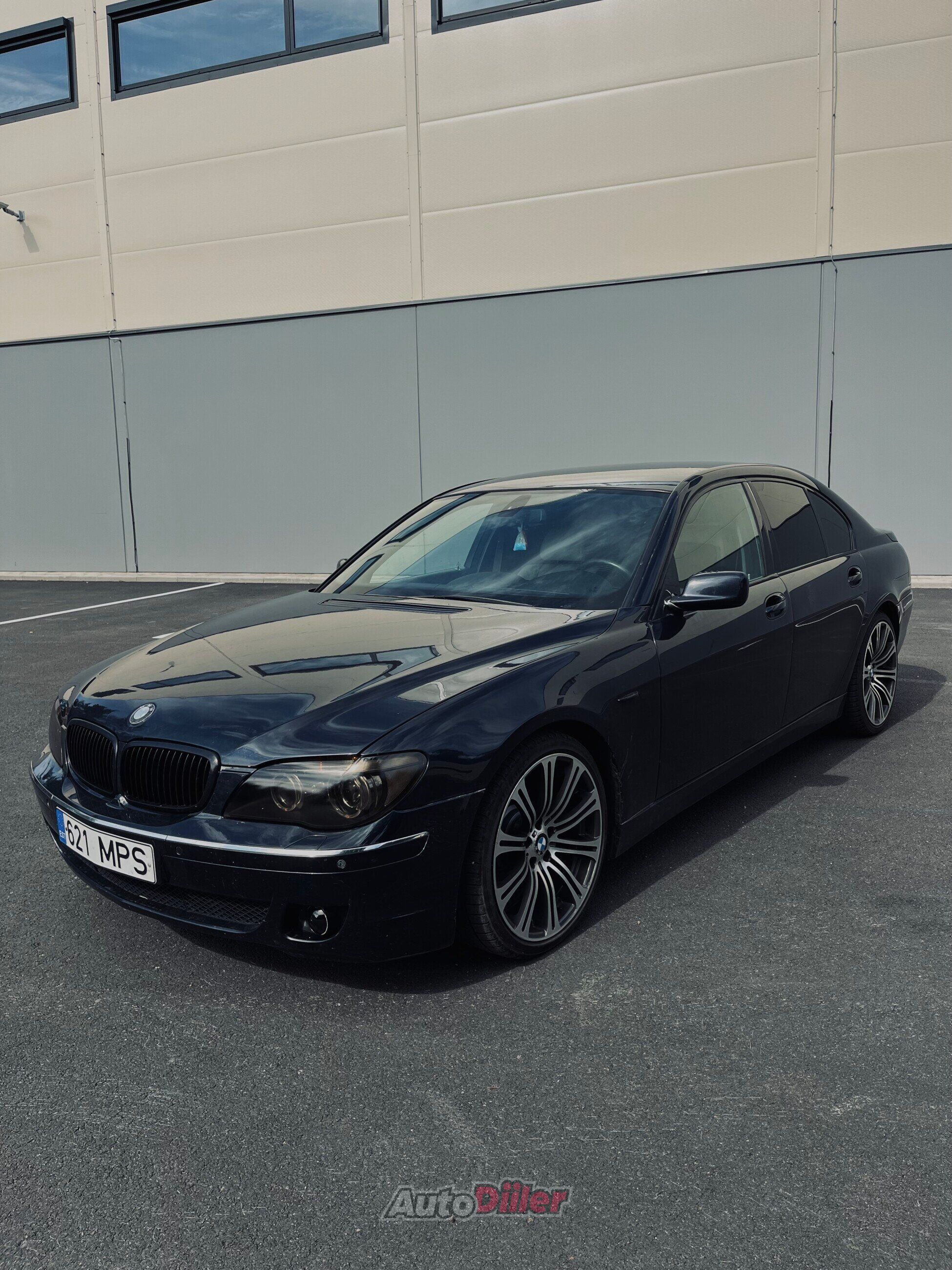 BMW 730