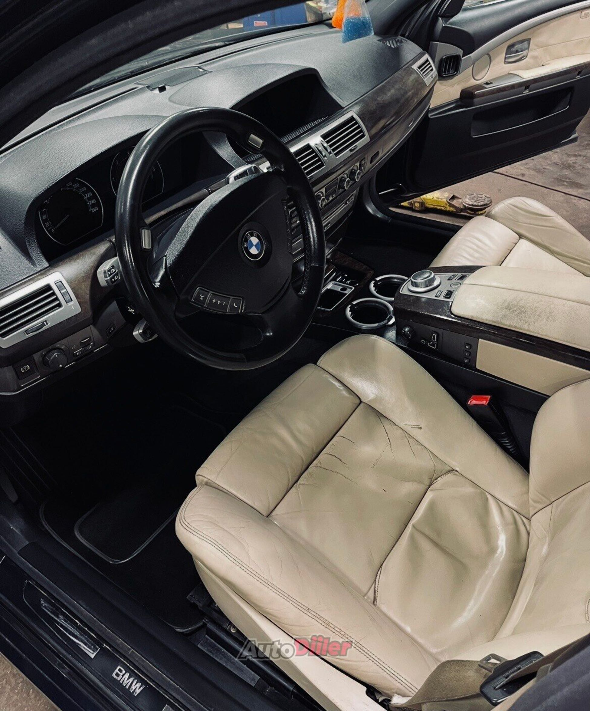 BMW 730 tumesinine 3.0 170kW 2005, photo 7/8