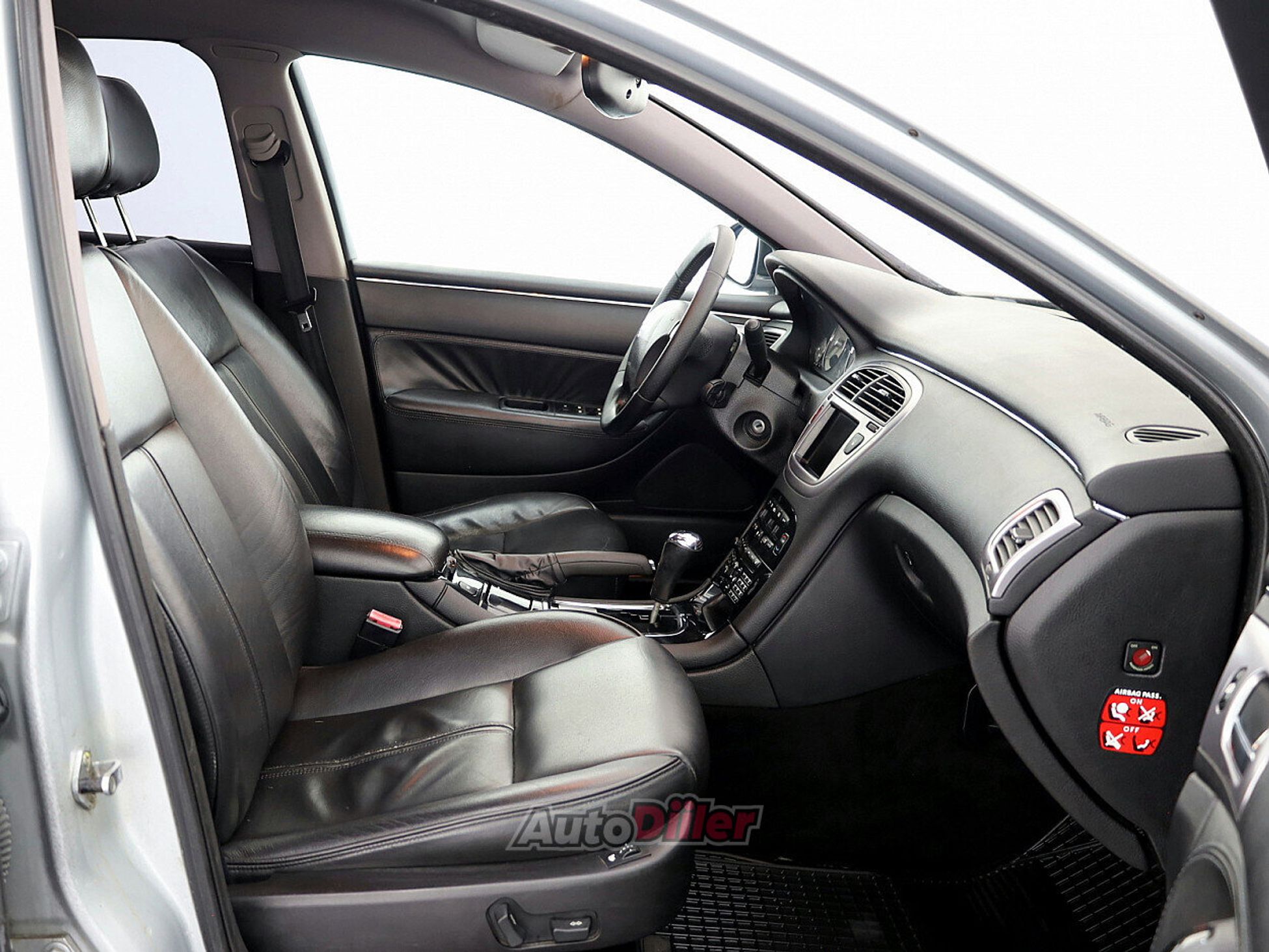 Peugeot 607 2.7 150kW 2010, photo 6/8