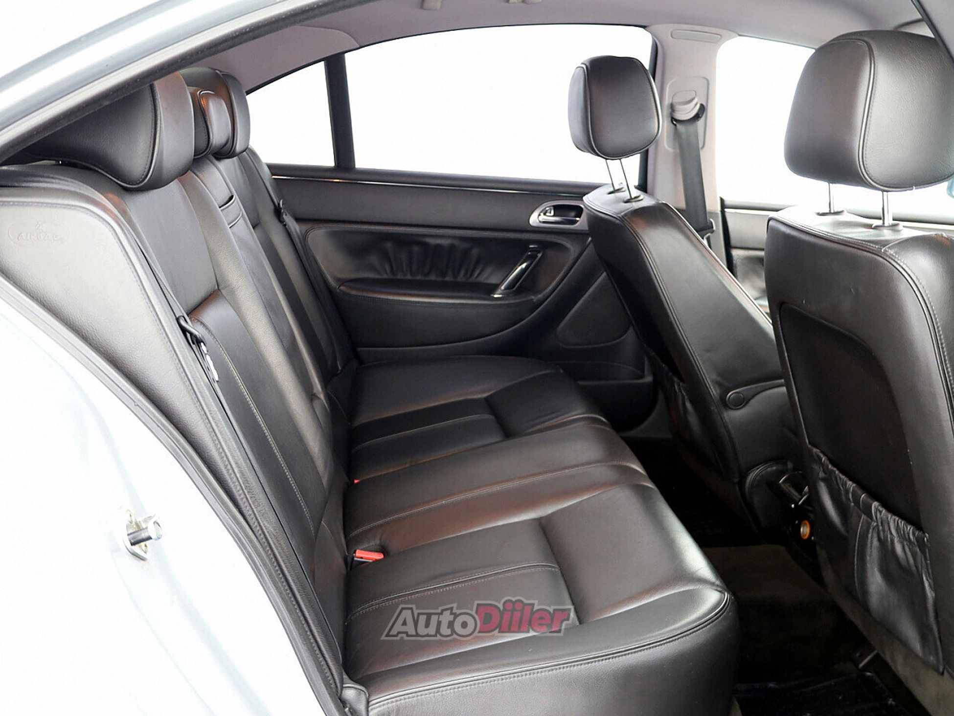Peugeot 607 2.7 150kW 2010, photo 7/8