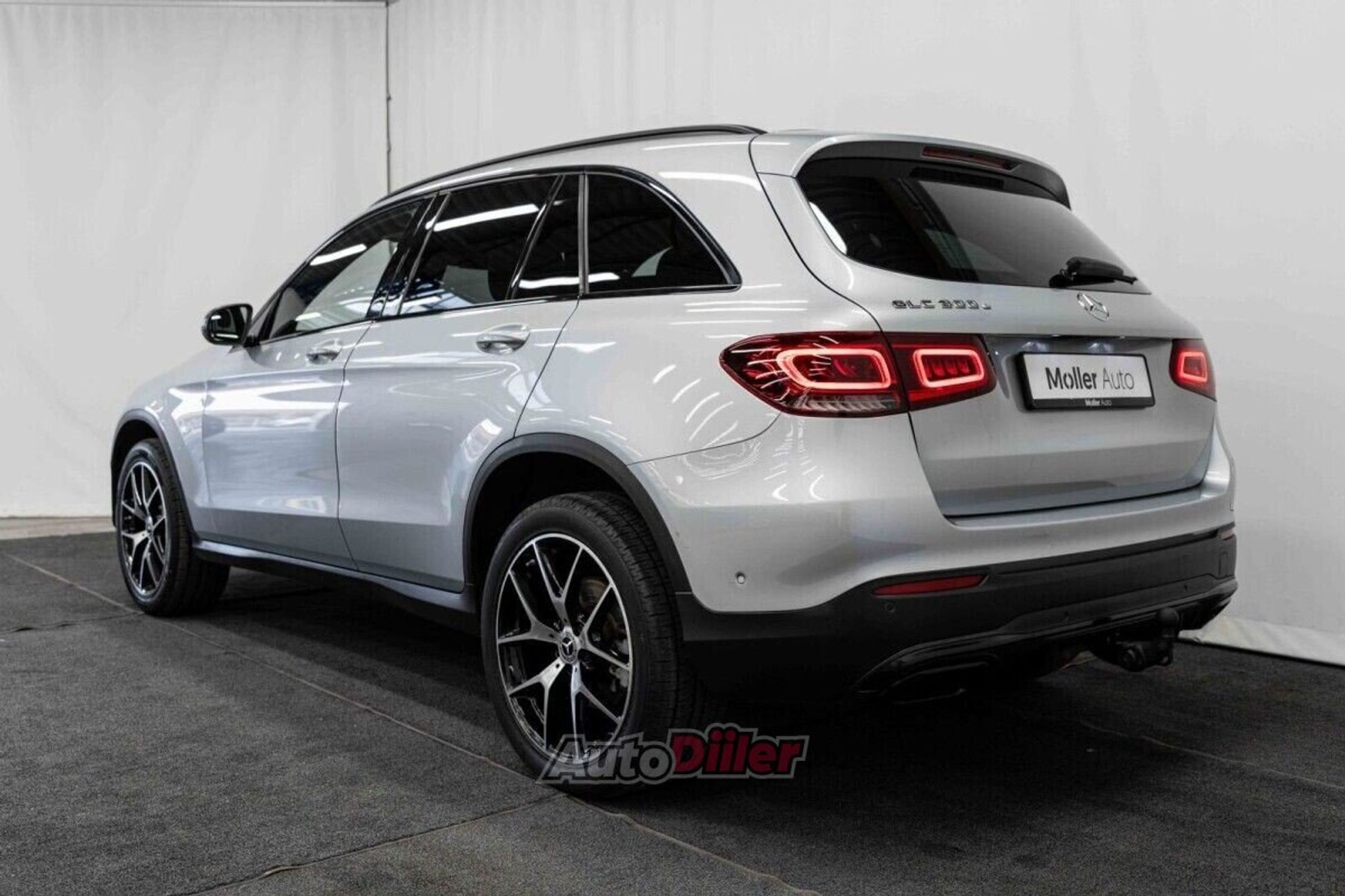 Mercedes-Benz GLC 300 2.0 235kW 2022, photo 3/10