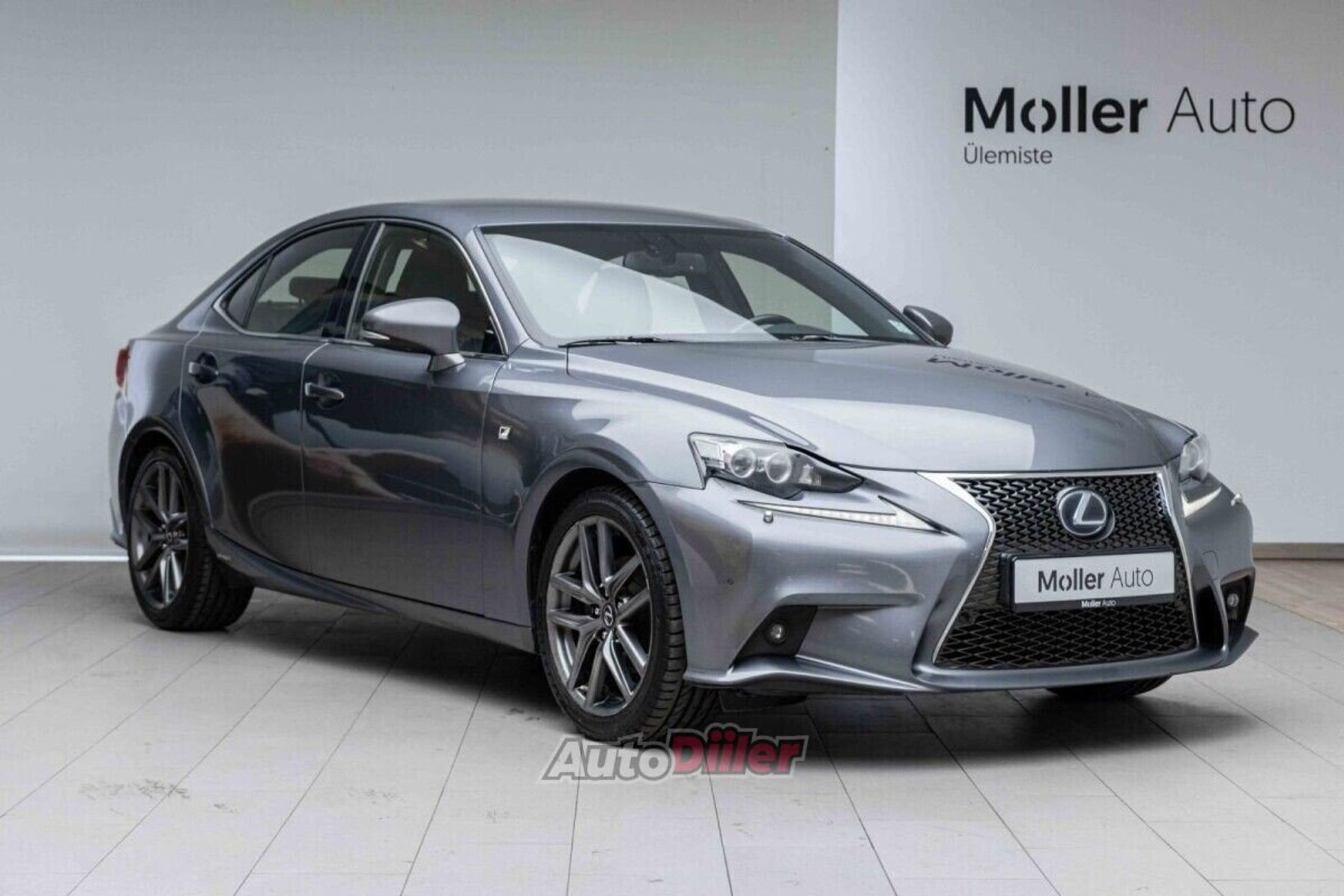 Lexus IS 300 2.5 133kW 2014, photo 2/10
