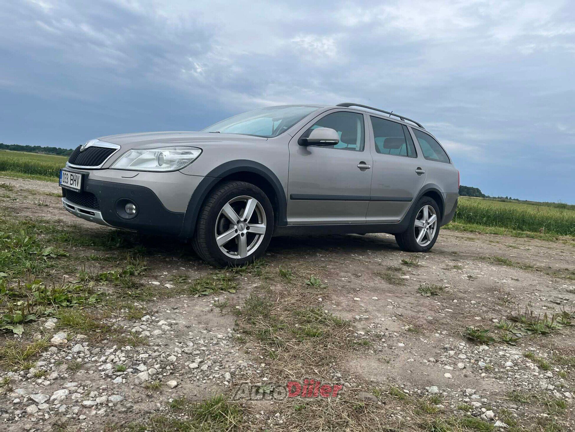 Skoda Octavia Scout 2.0 103kW 2012, kuva 5/10