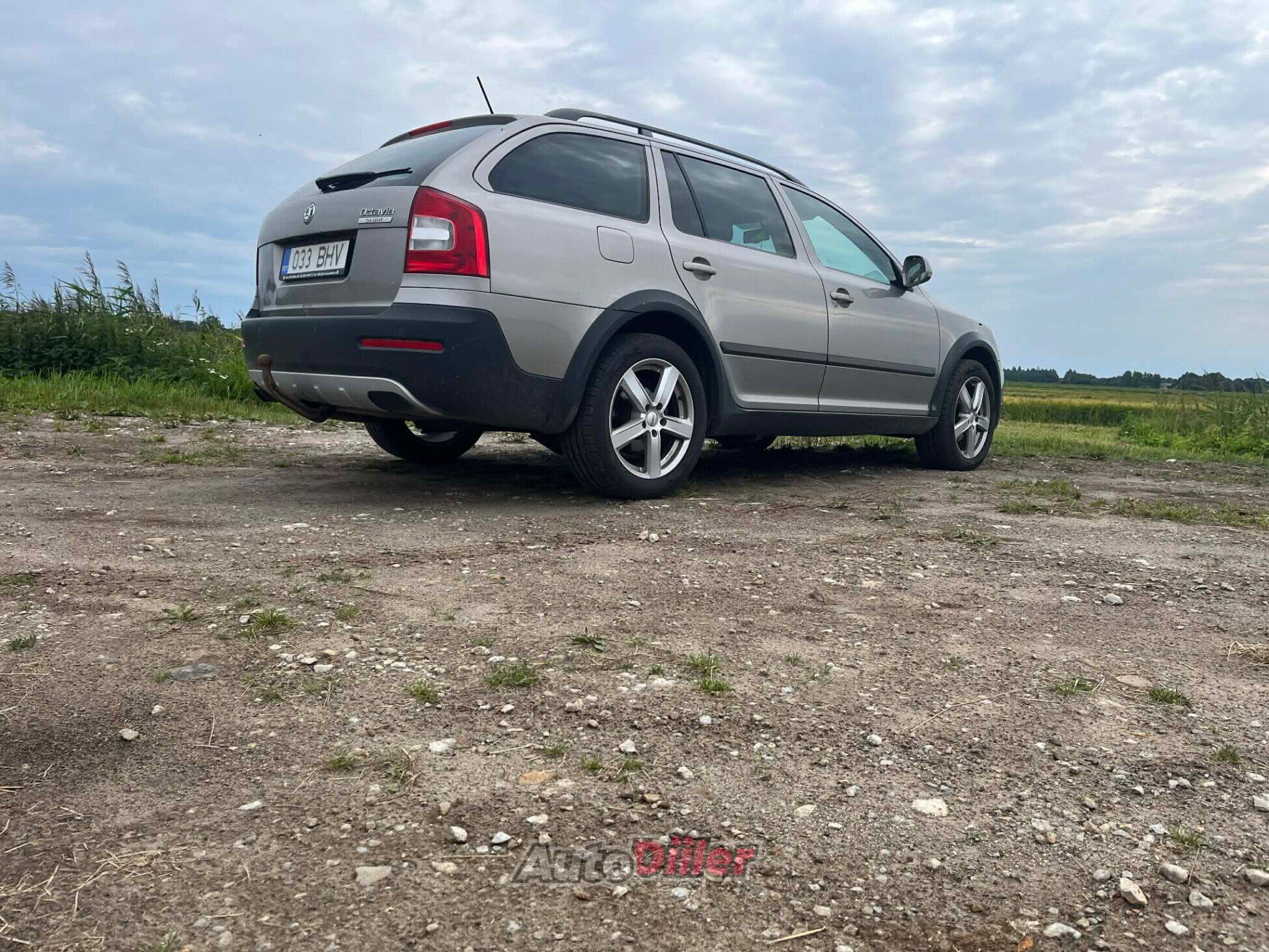 Skoda Octavia Scout 2.0 103kW 2012, kuva 2/10