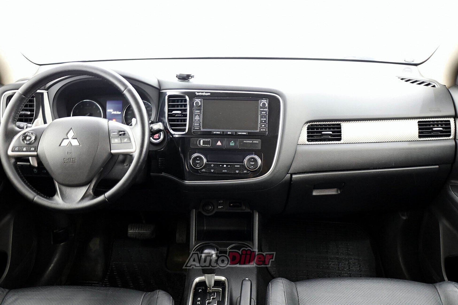 Mitsubishi Outlander 2.0 110kW 2013, kuva 5/10