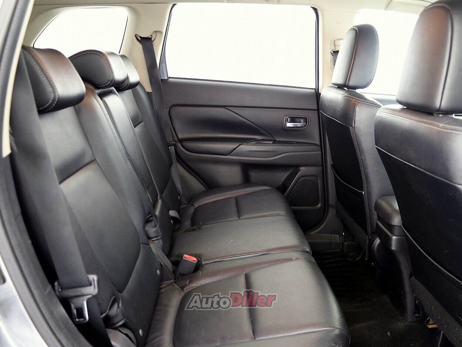 Mitsubishi Outlander 2.0 110kW 2013, kuva 7/10