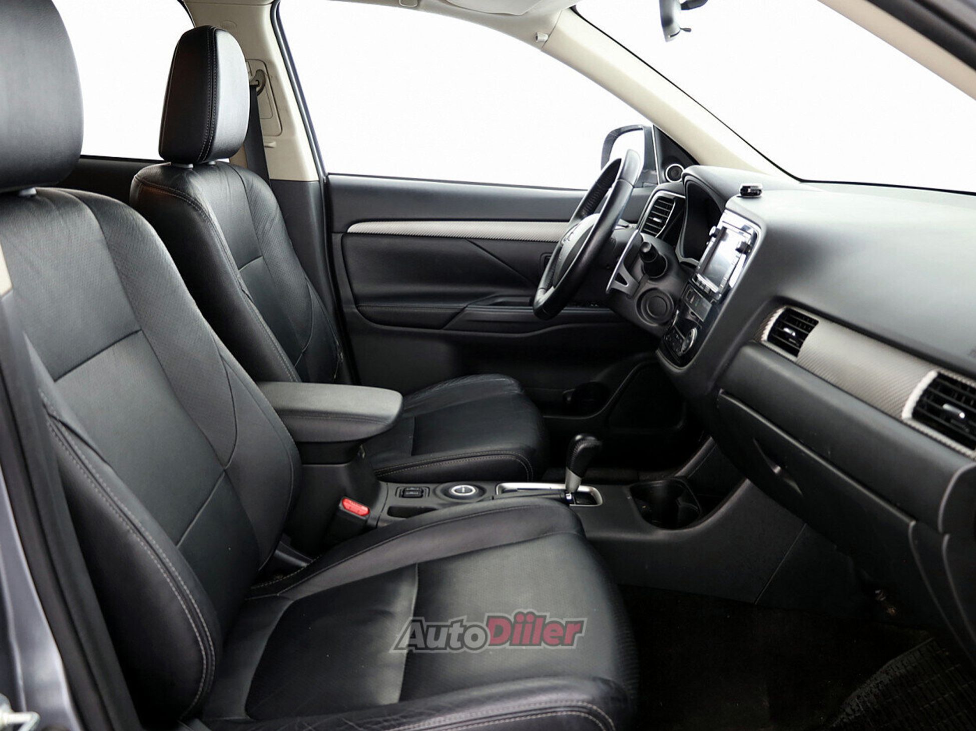 Mitsubishi Outlander 2.0 110kW 2013, kuva 6/10