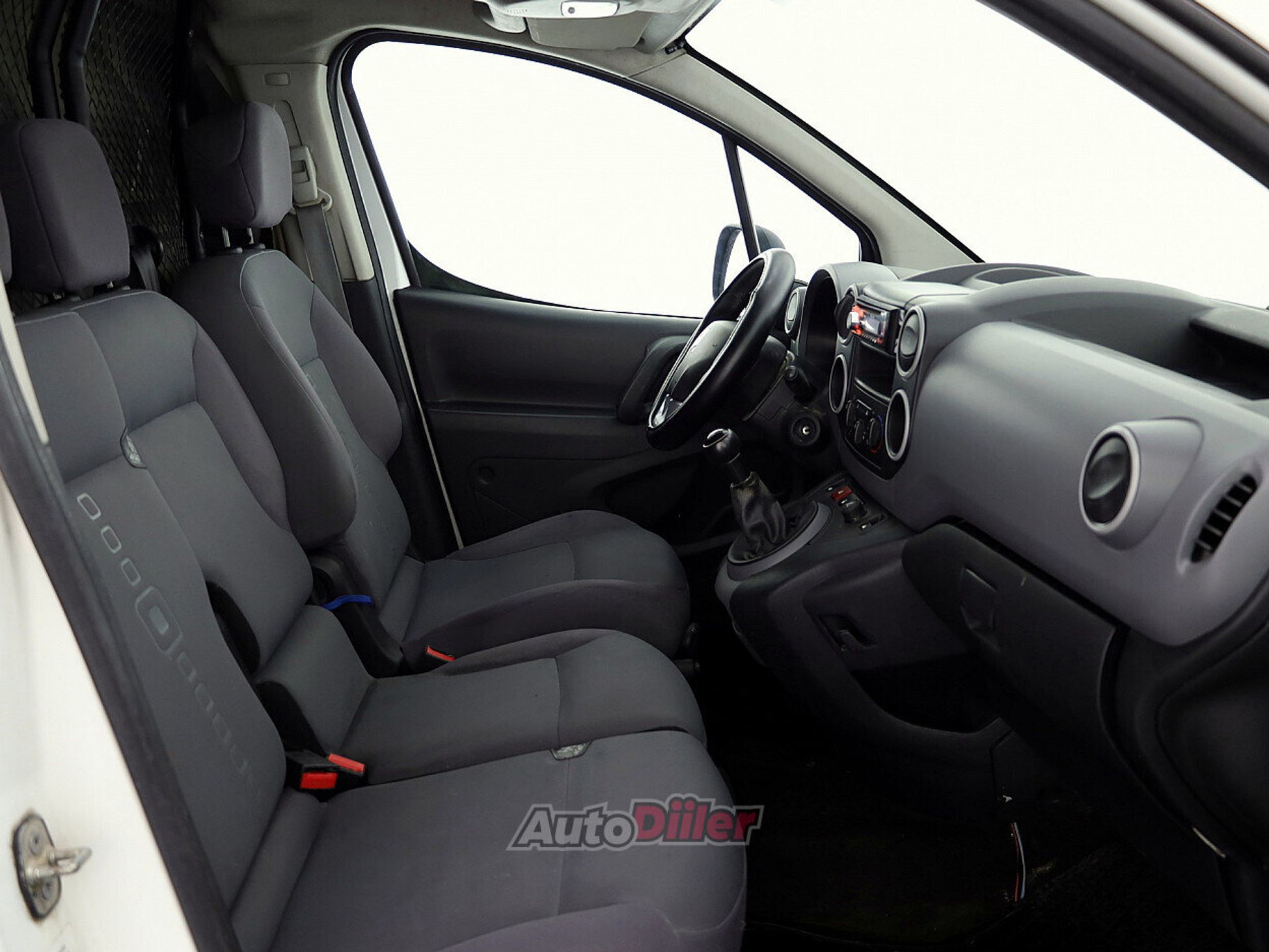 Citroen Berlingo 1.6 55kW 2013, photo 6/7