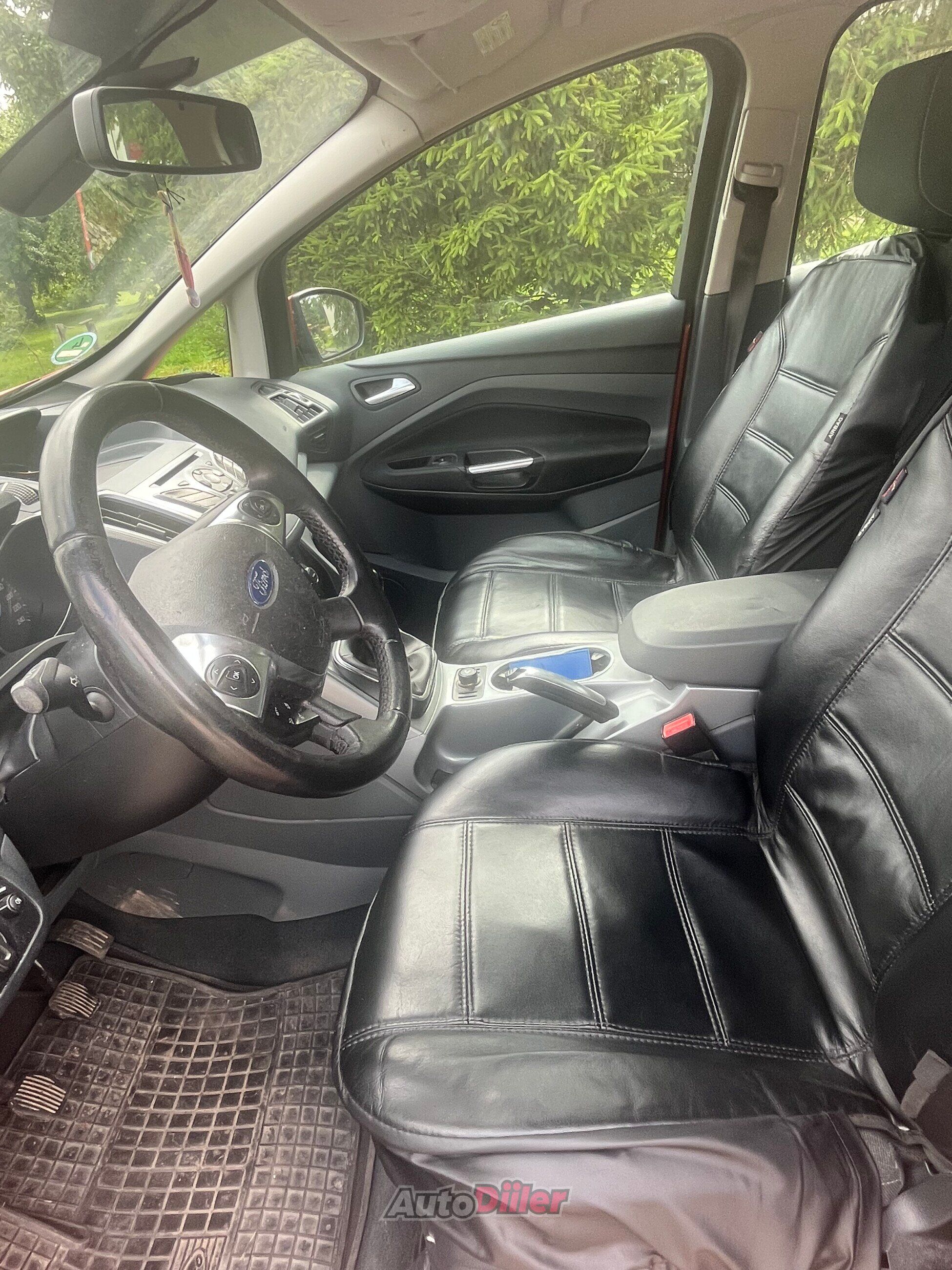 Ford C-Max 1.6 85kW 2012, photo 7/10