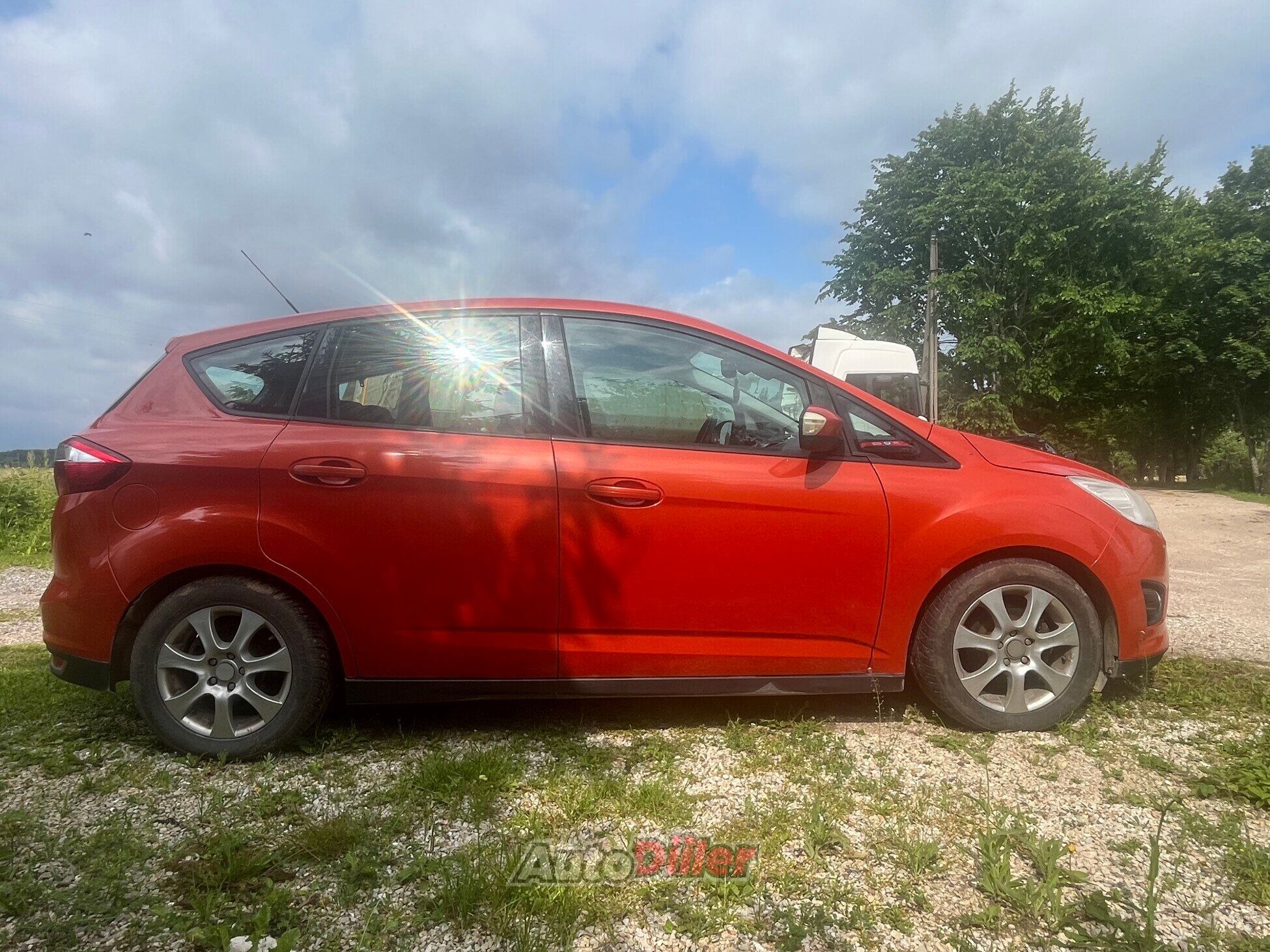 Ford C-Max 1.6 85kW 2012, photo 4/10