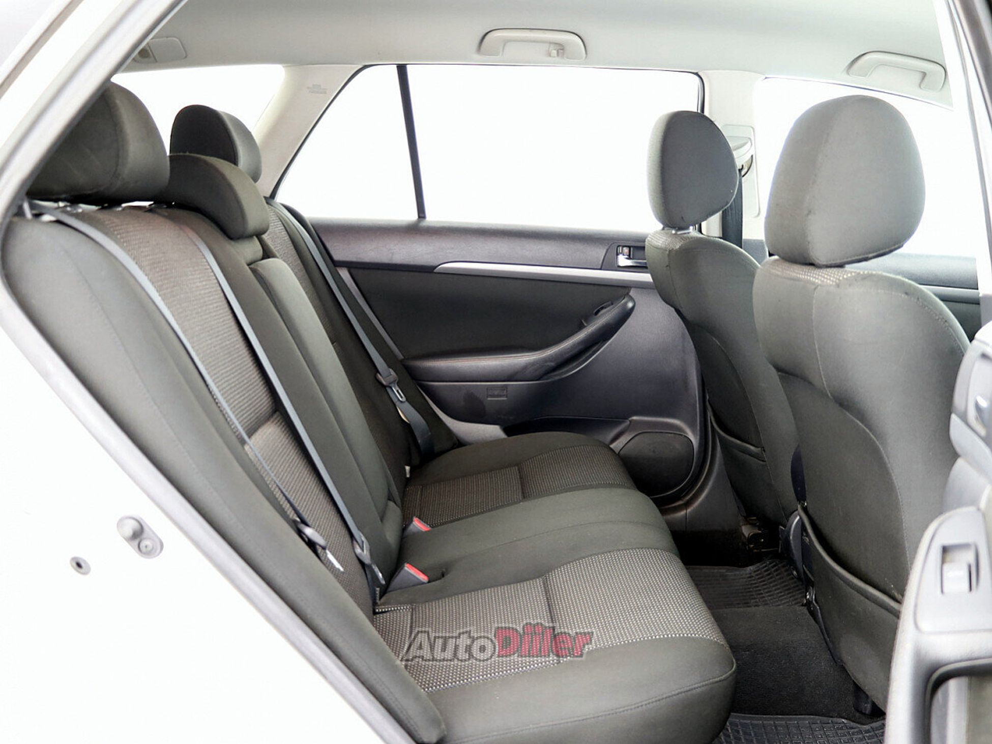 Toyota Avensis 2.2 130kW 2007, photo 7/9