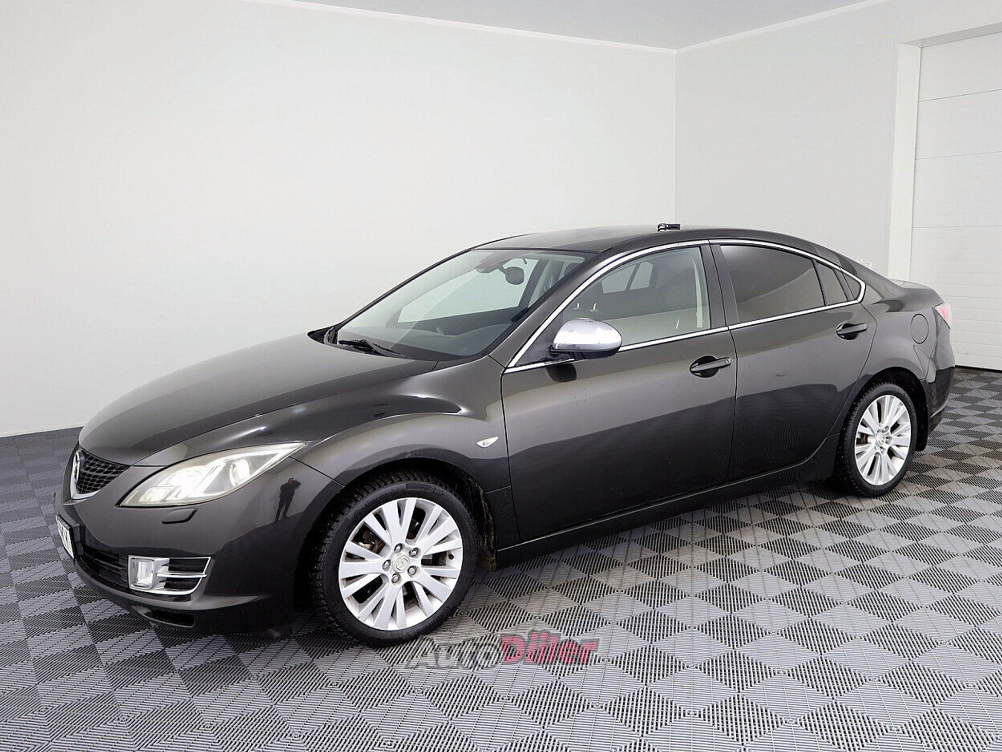 Mazda 6 2.0 108kW 2008, photo 2/7