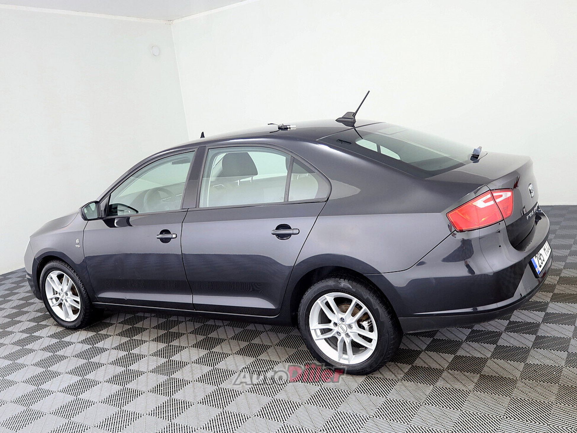 SEAT Toledo 1.6 77kW 2013, photo 4/7