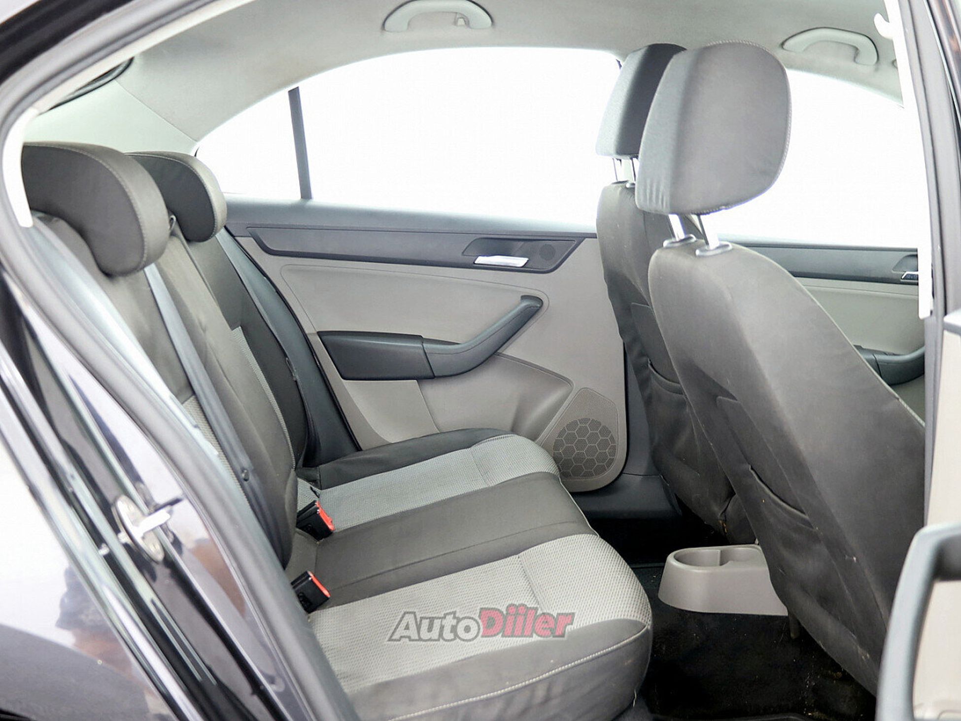 SEAT Toledo 1.6 77kW 2013, photo 7/7