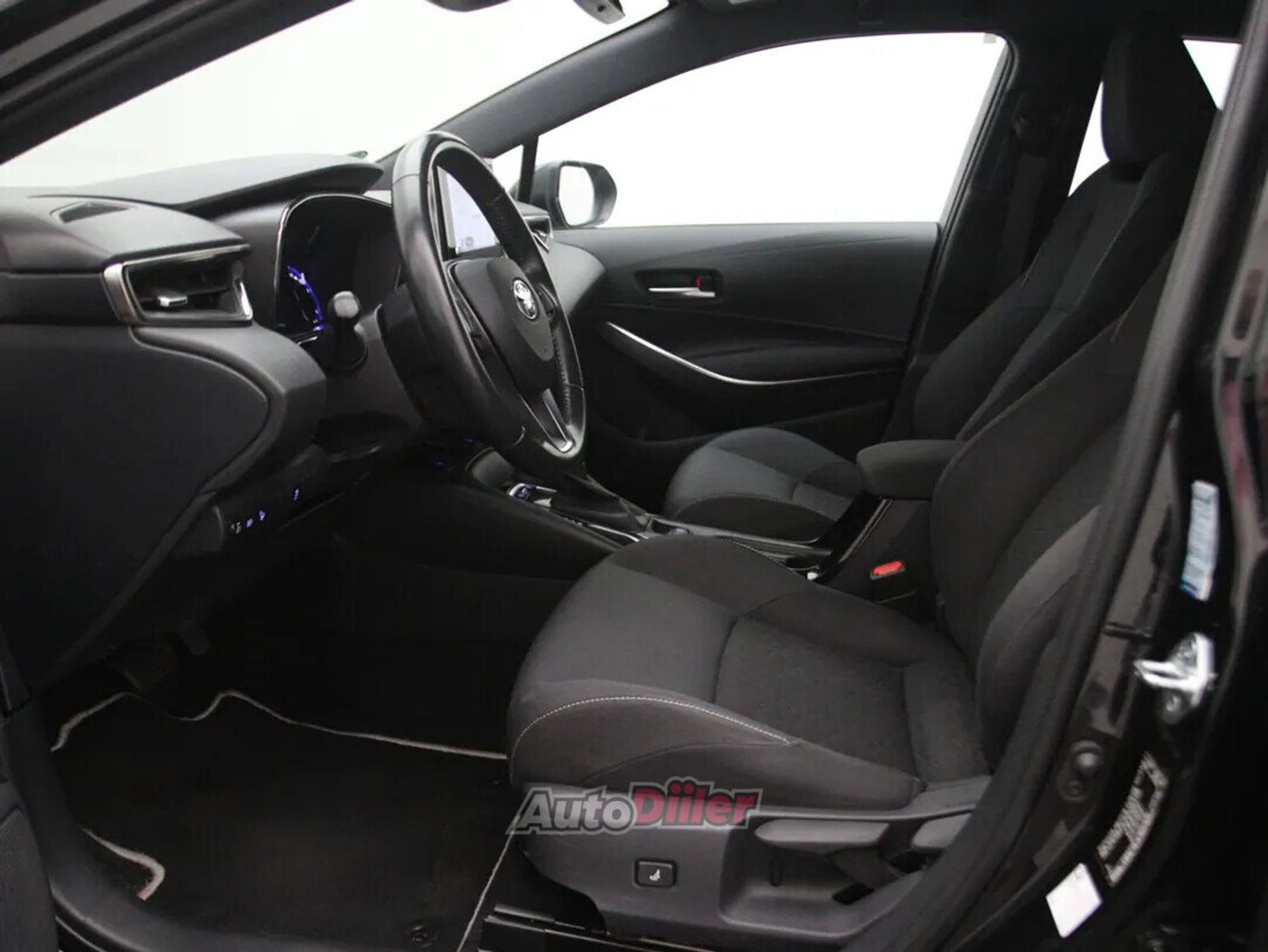 Toyota Corolla Dynamic 1.8 90kW 2022, photo 4/10
