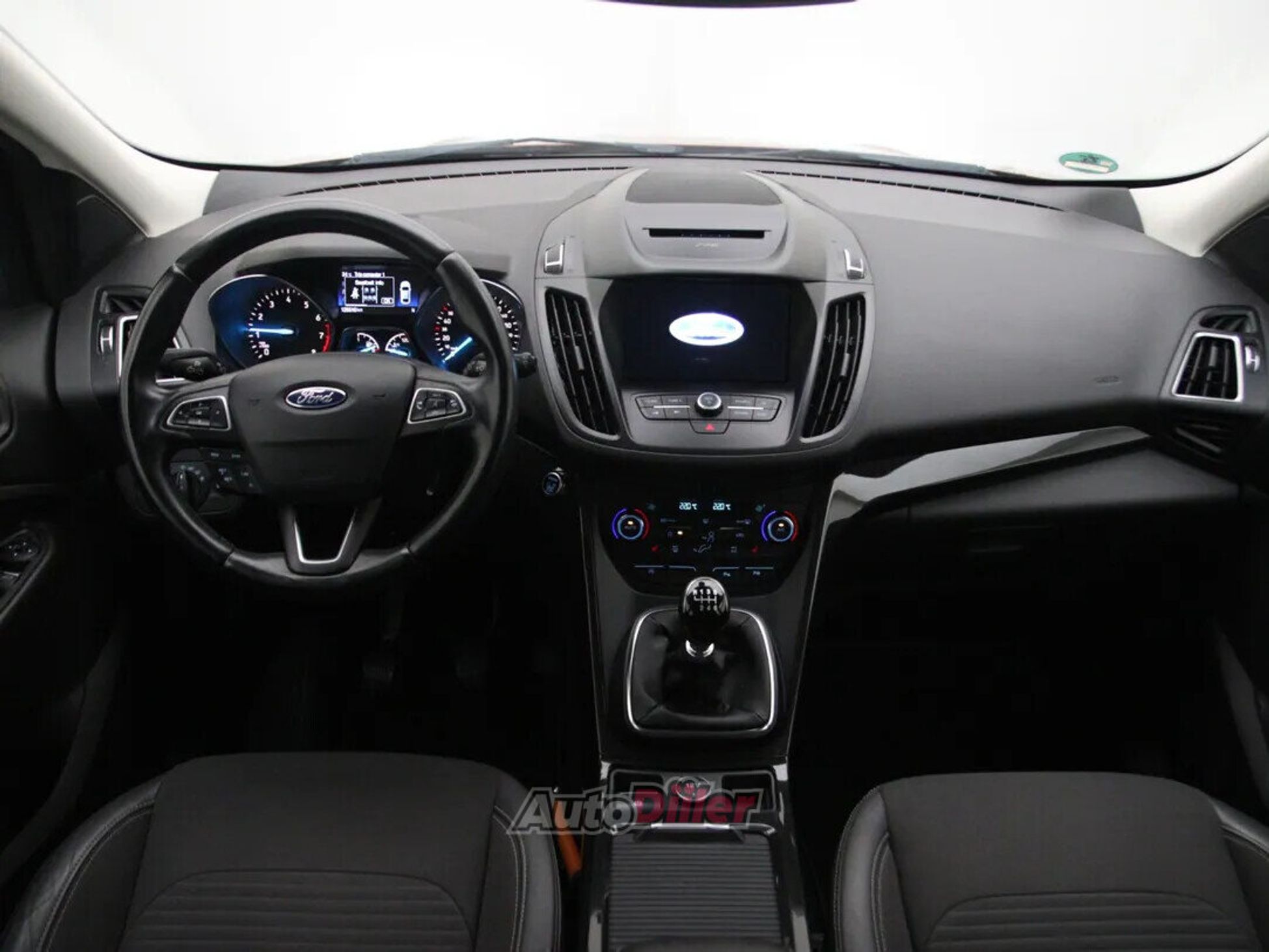 Ford Kuga Titanium 1.5 88kW 2018, photo 2/10