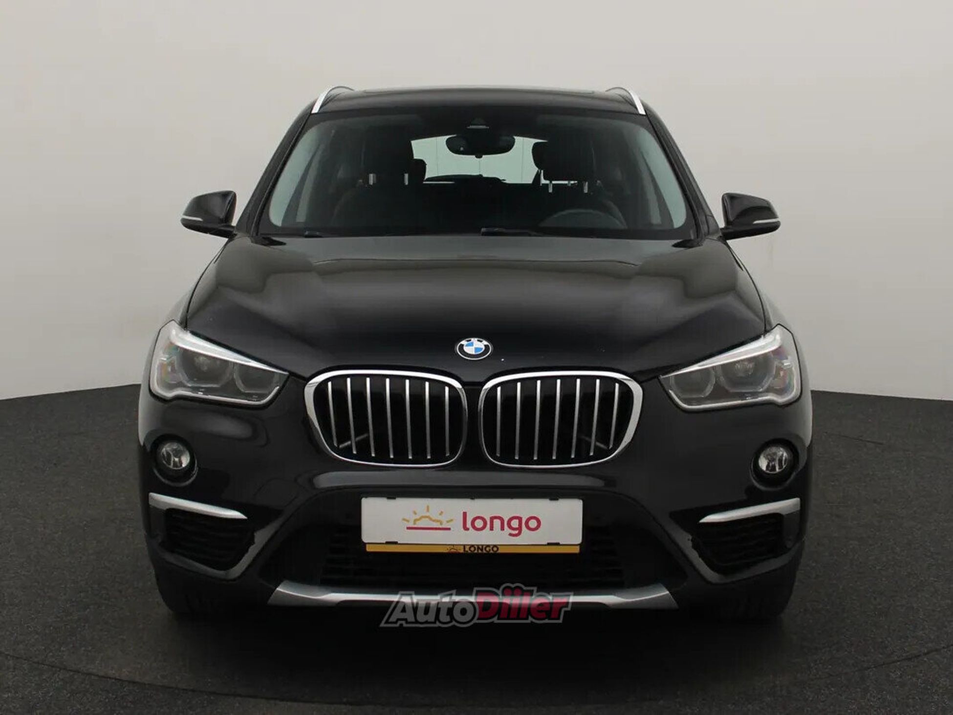 BMW X1 High Executive 2.0 141kW 2017, kuva 3/10