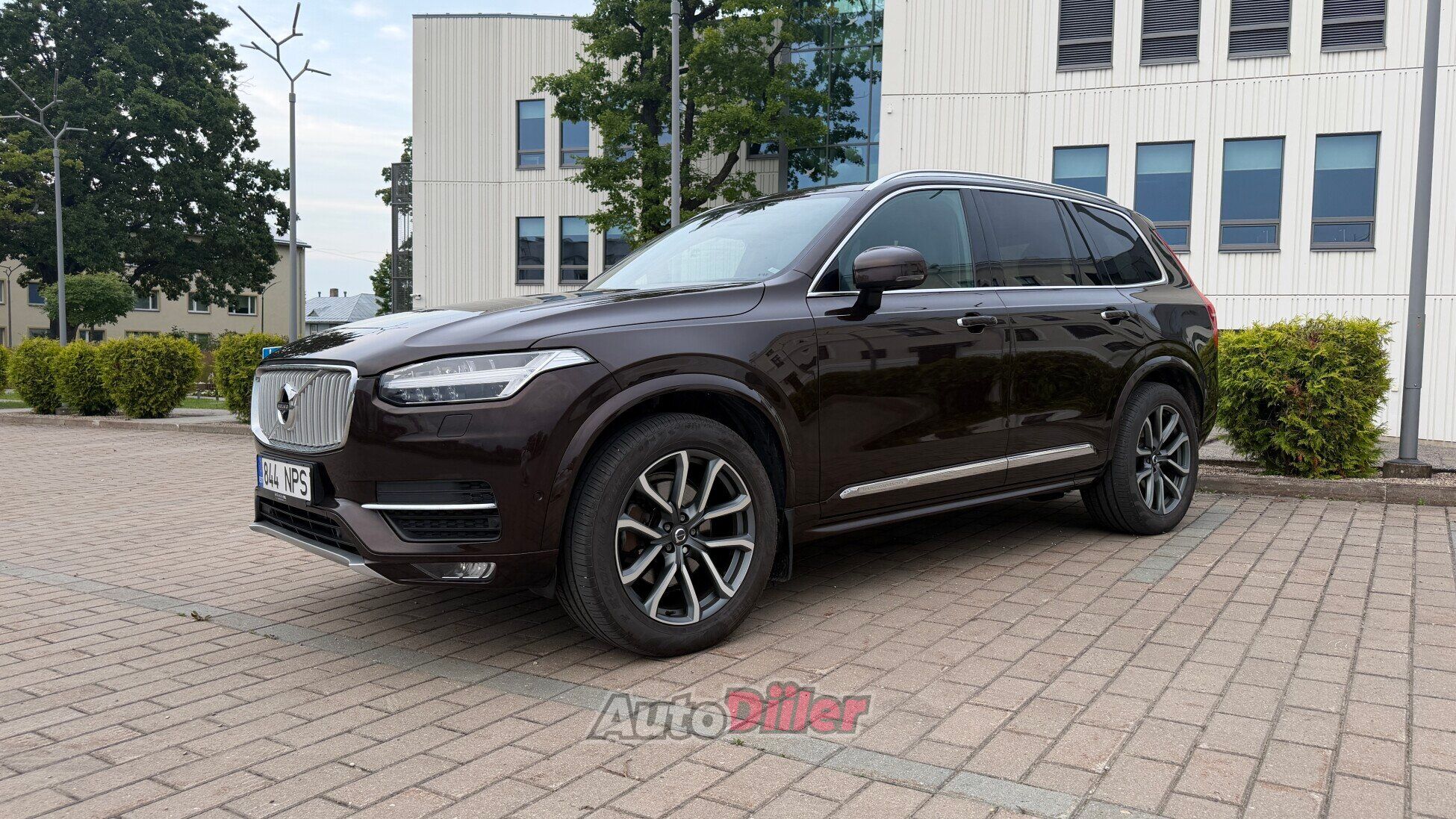 Volvo XC90 Insctiption 2.0 173kW 2019, kuva 3/10