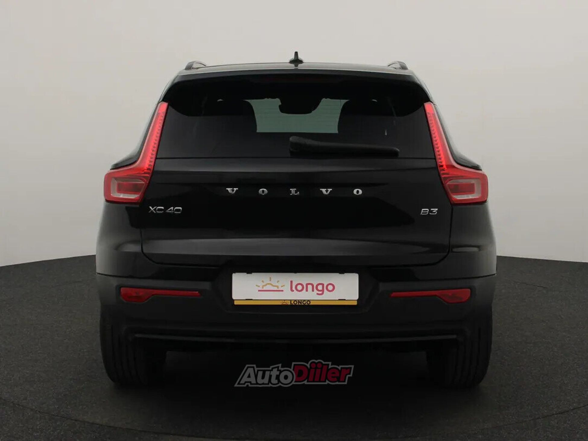 Volvo XC40 R-Design 2.0 120kW 2022, kuva 5/10